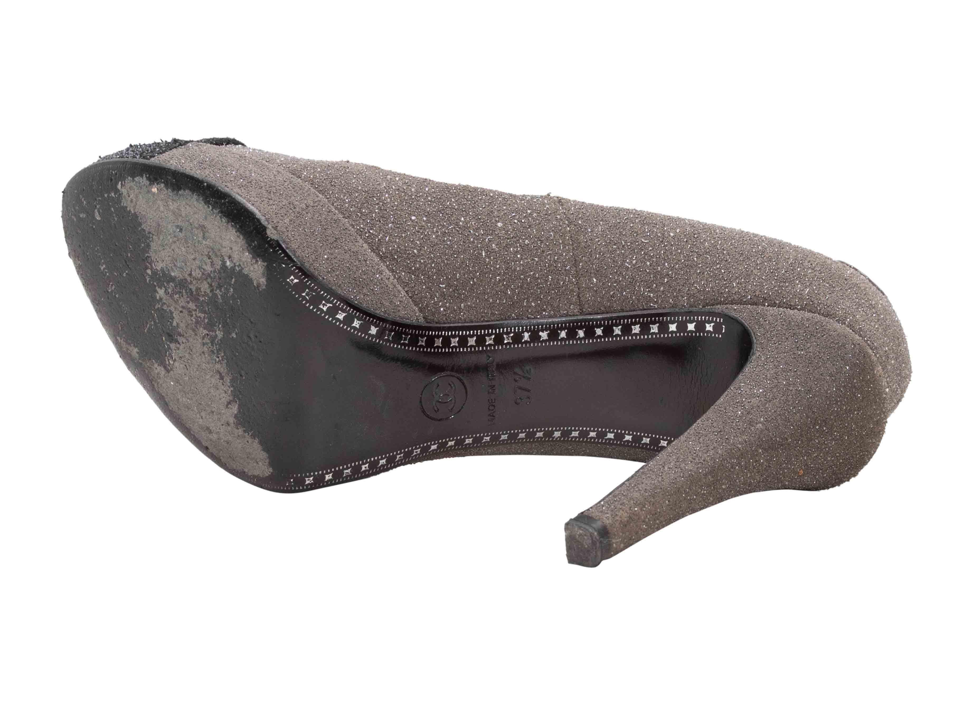 Escarpins gris et noirs Chanel à plateforme pailletée Taille 37.5 Pour femmes en vente