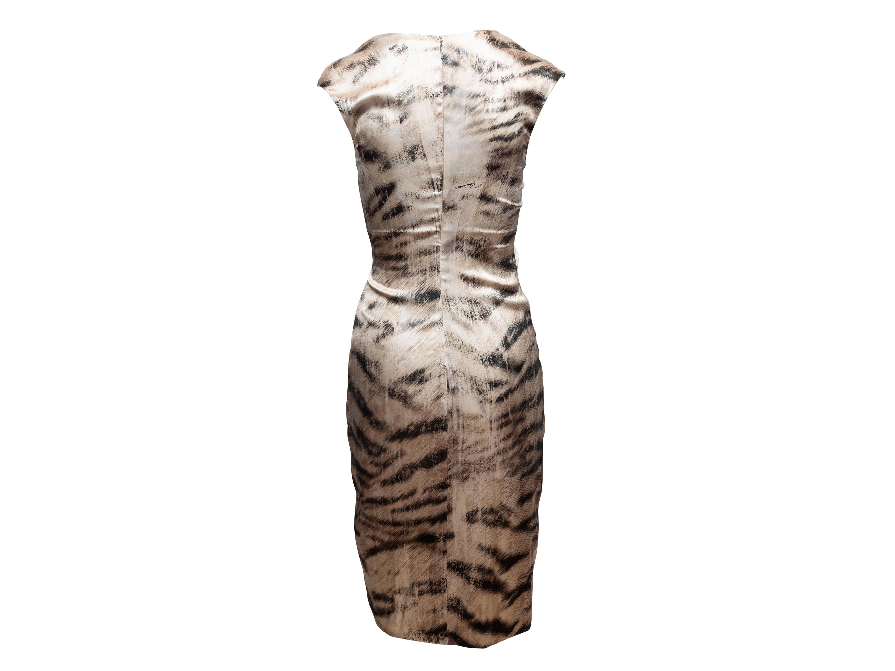 Noir Robe en soie imprimée tigre gris et noir Roberto Cavalli Taille IT 40 en vente