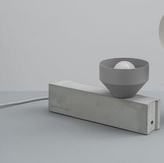 Lampada da tavolo Grey Block di +kouple