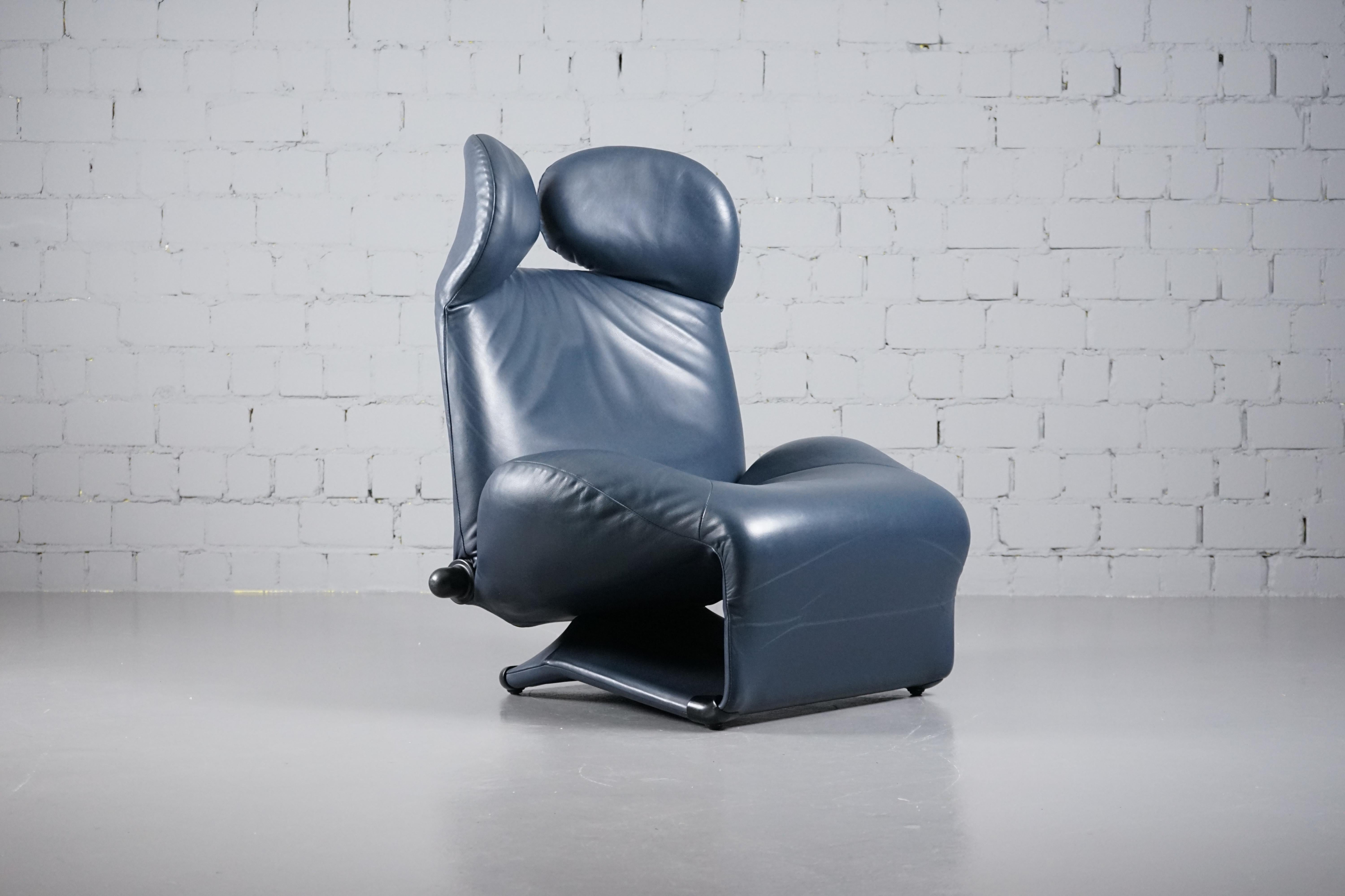 Grey-Blue Leather Wink Lounge Chair by Toshiyuki Kita for Cassina, 1980s For Sale 4