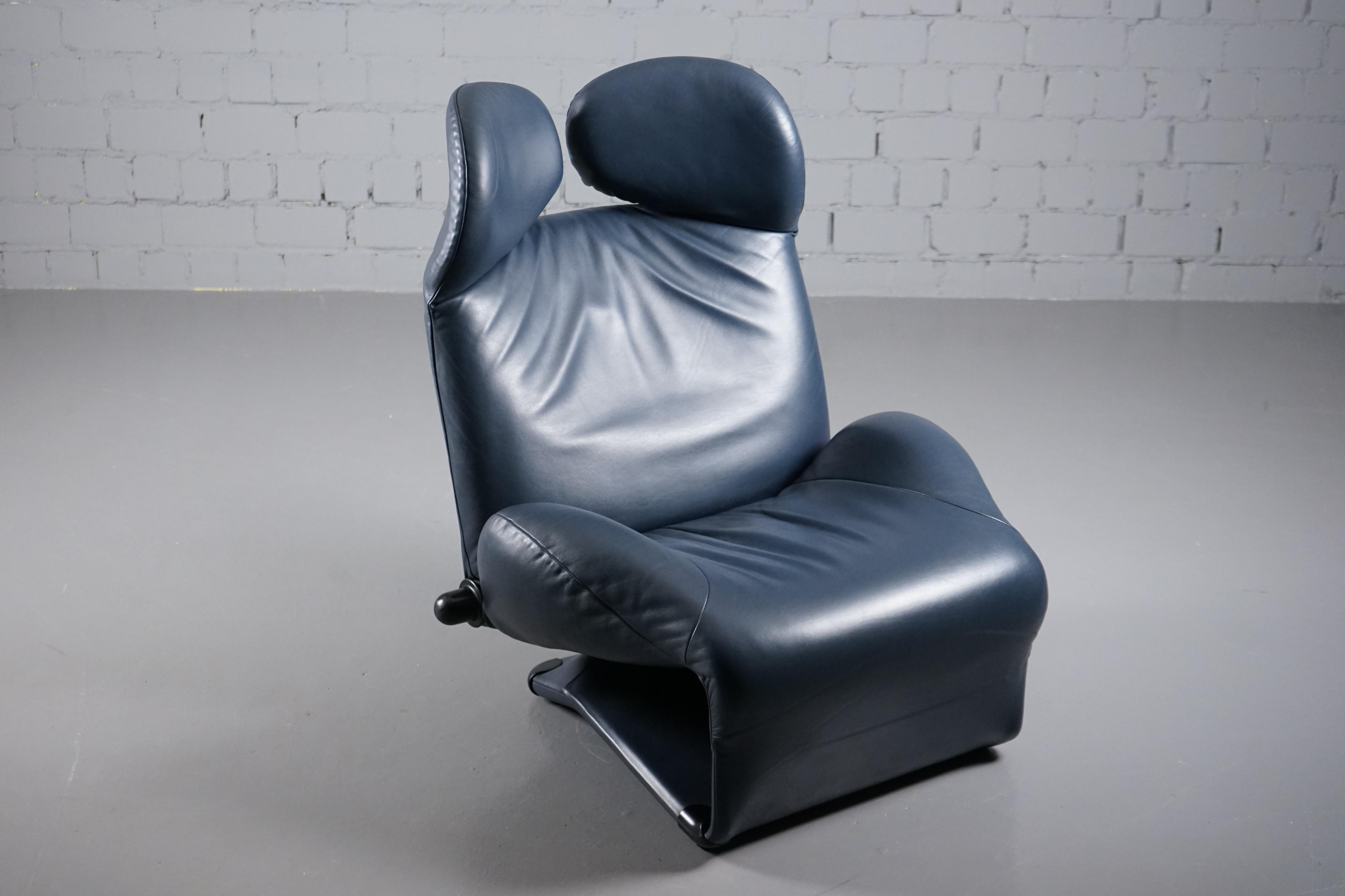 Grey-Blue Leather Wink Lounge Chair by Toshiyuki Kita for Cassina, 1980s For Sale 11