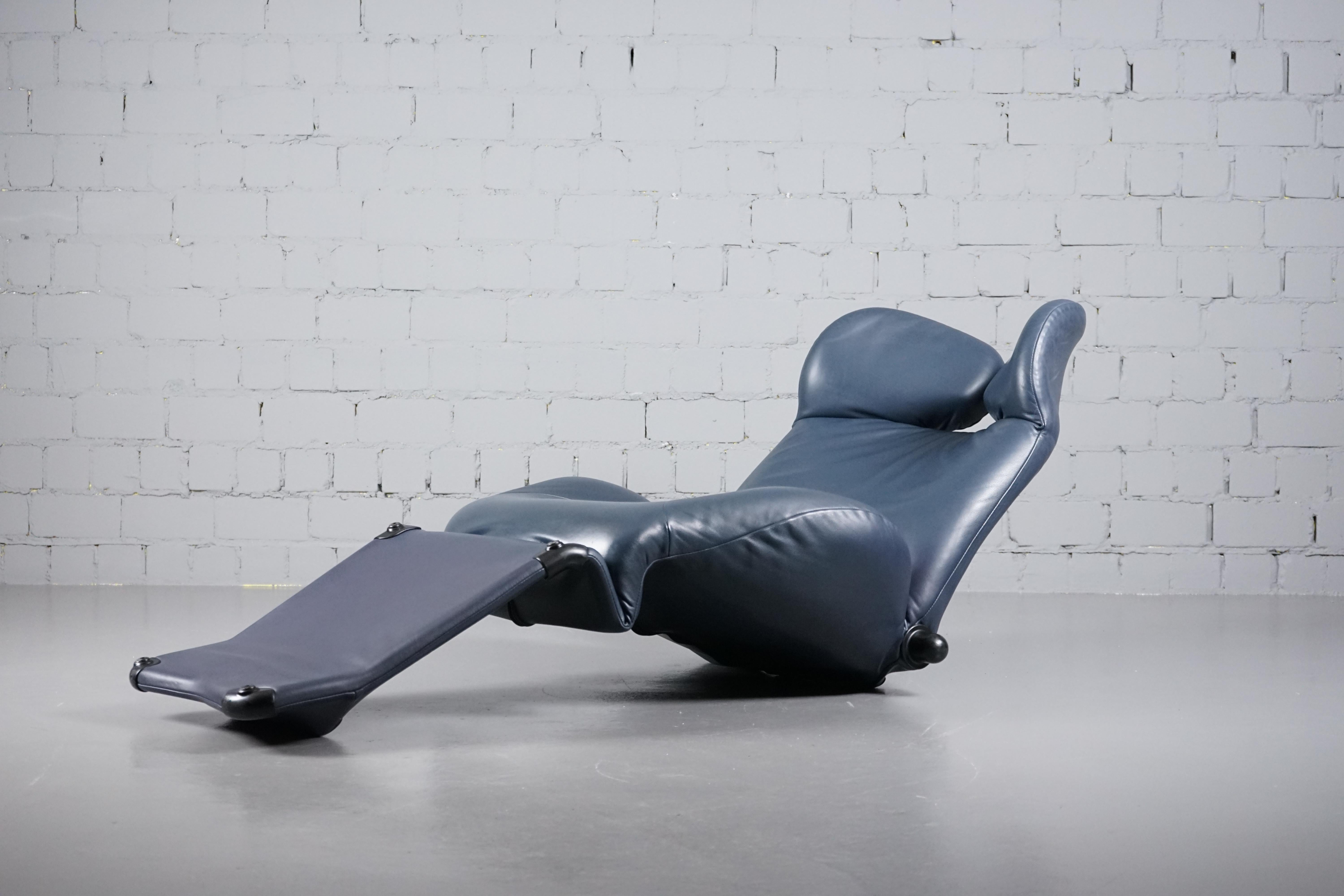 Post-Modern Grey-Blue Leather Wink Lounge Chair by Toshiyuki Kita for Cassina, 1980s For Sale