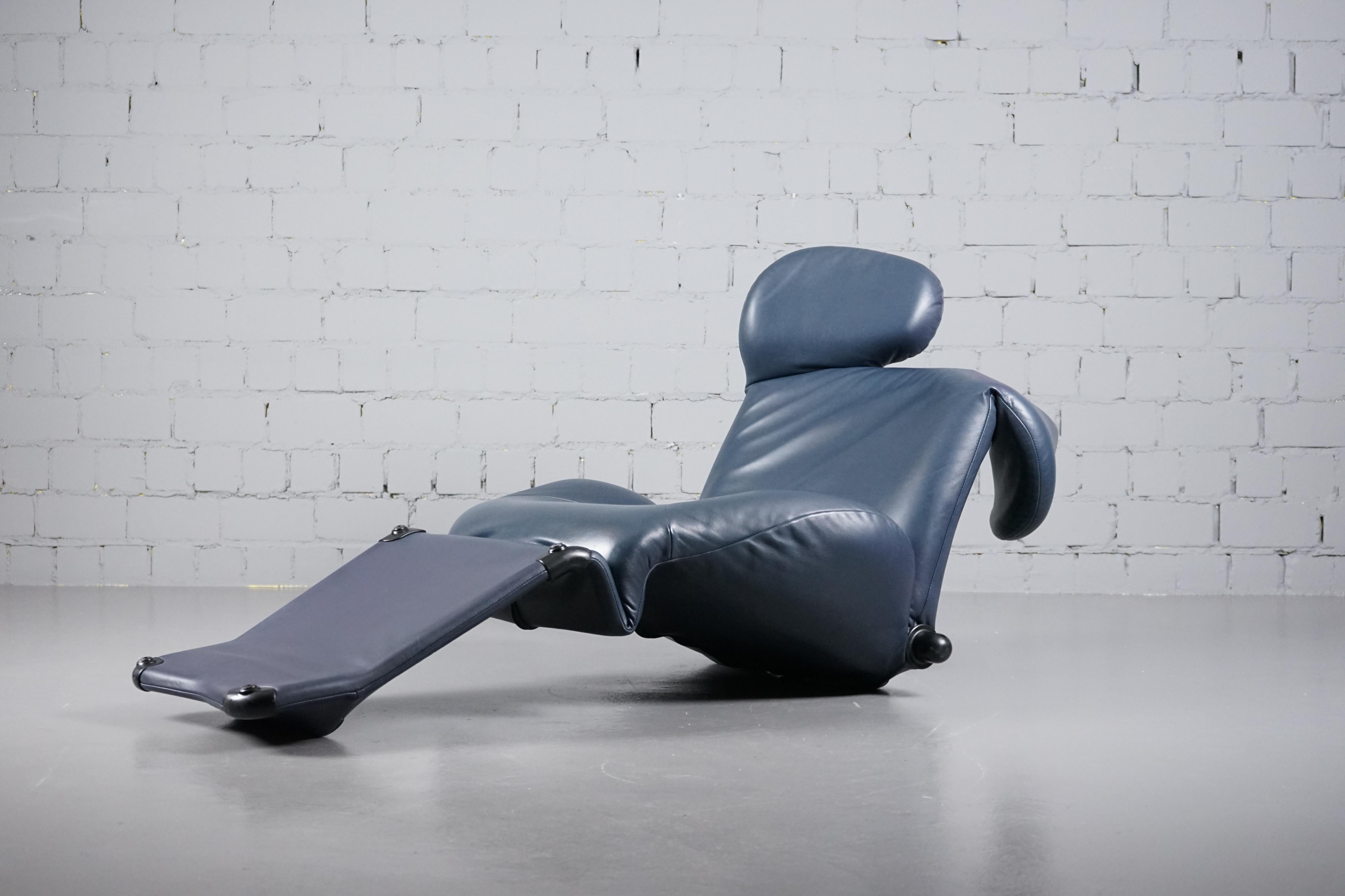 Italian Grey-Blue Leather Wink Lounge Chair by Toshiyuki Kita for Cassina, 1980s For Sale