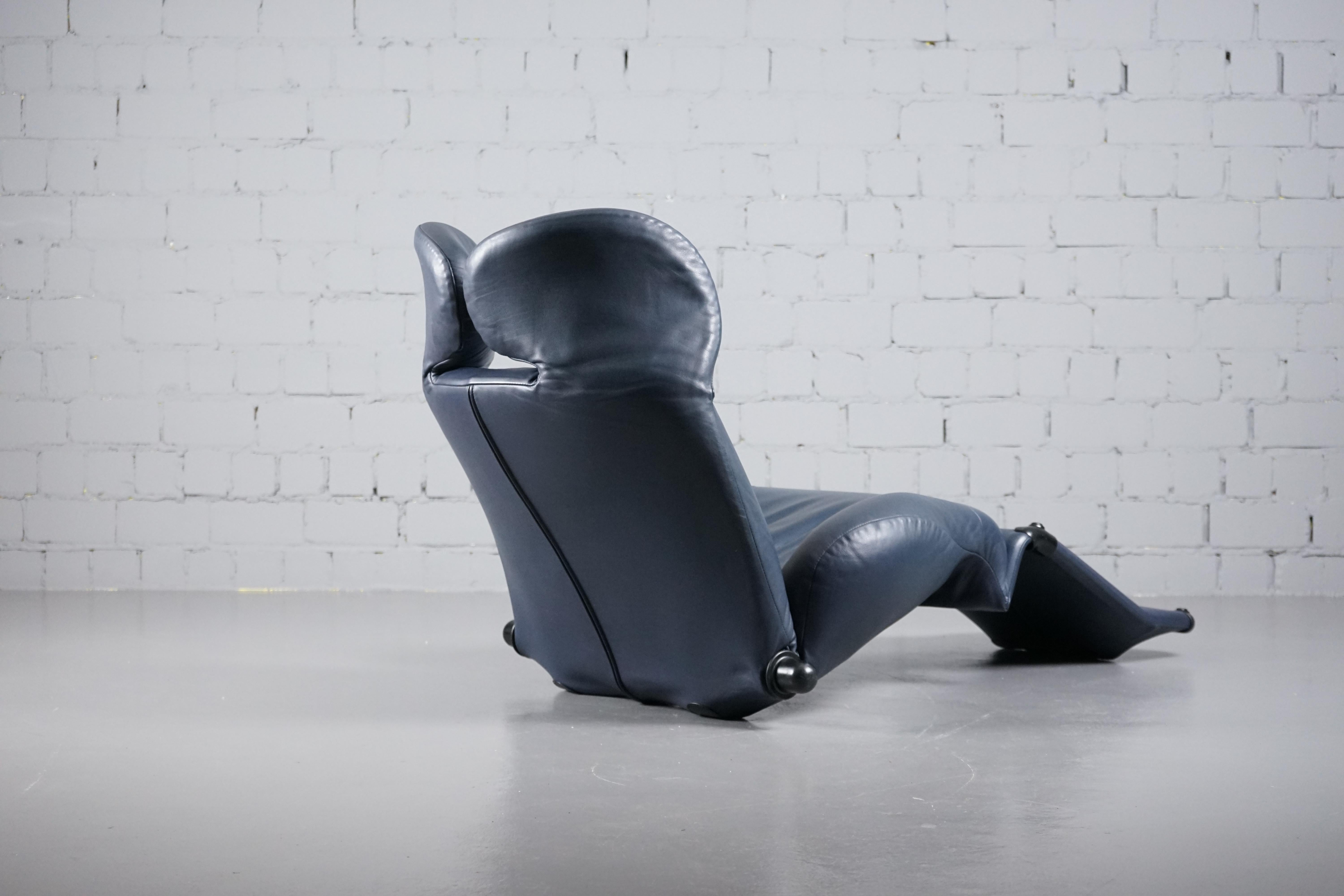 Grey-Blue Leather Wink Lounge Chair by Toshiyuki Kita for Cassina, 1980s For Sale 1