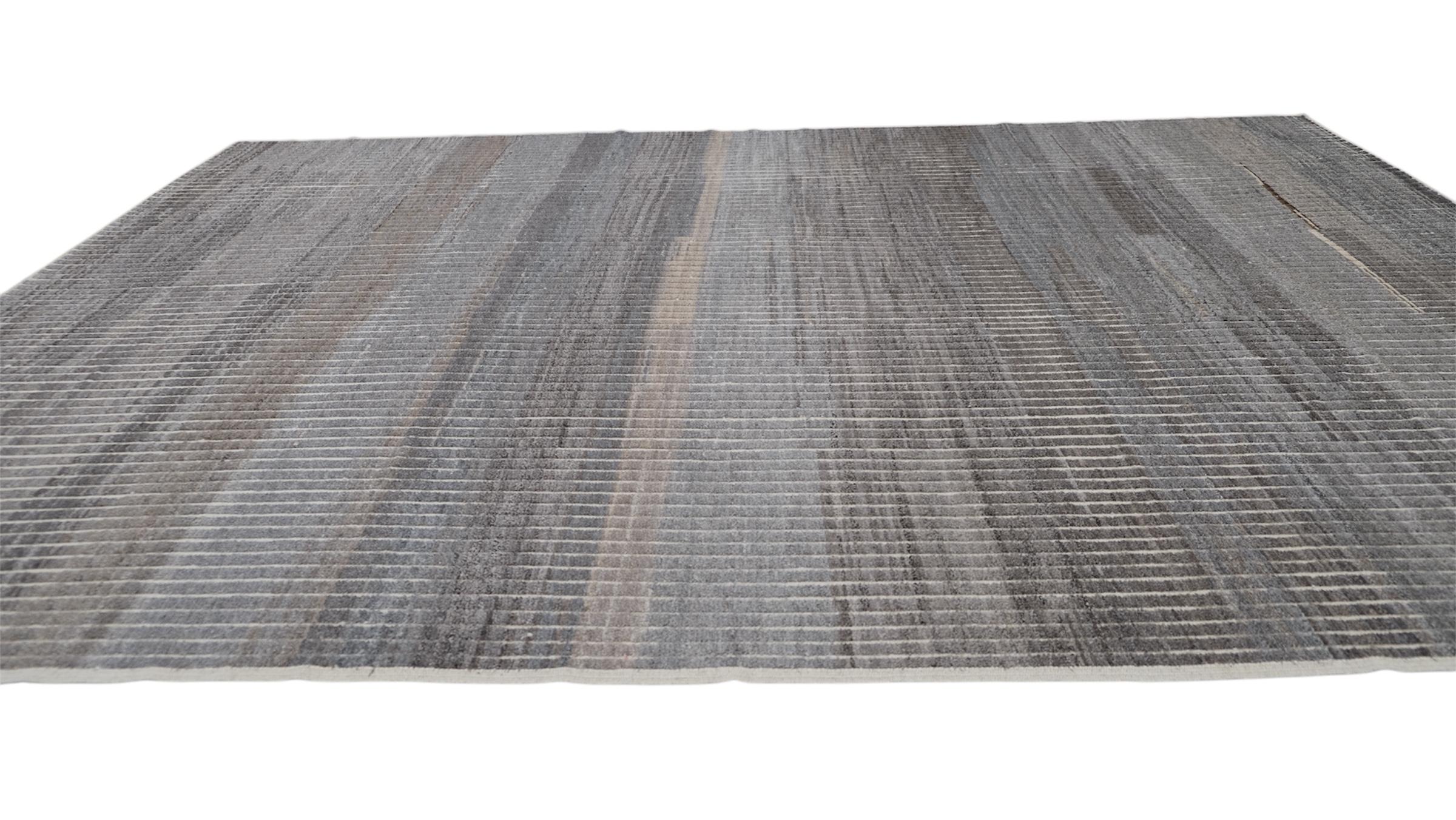 Grau, Brown, & Elfenbein Vertikal gestreift Gradient natürliche Wolle Teppich 8'7''X11'5'' (21. Jahrhundert und zeitgenössisch) im Angebot