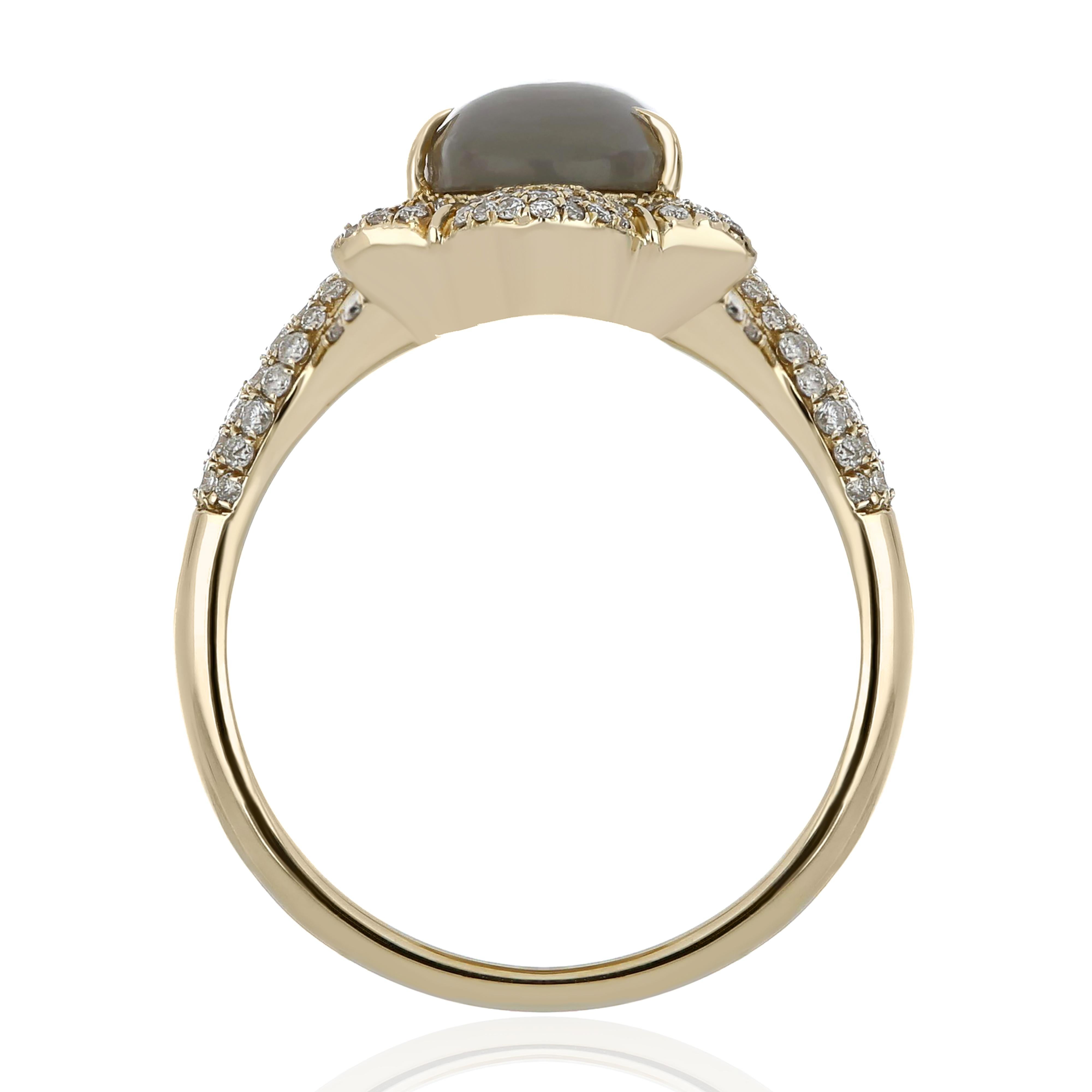 For Sale:  Grey Chalcedony and Diamond Ring 14 Karat Yellow Gold handcraft jewelry Ring  5