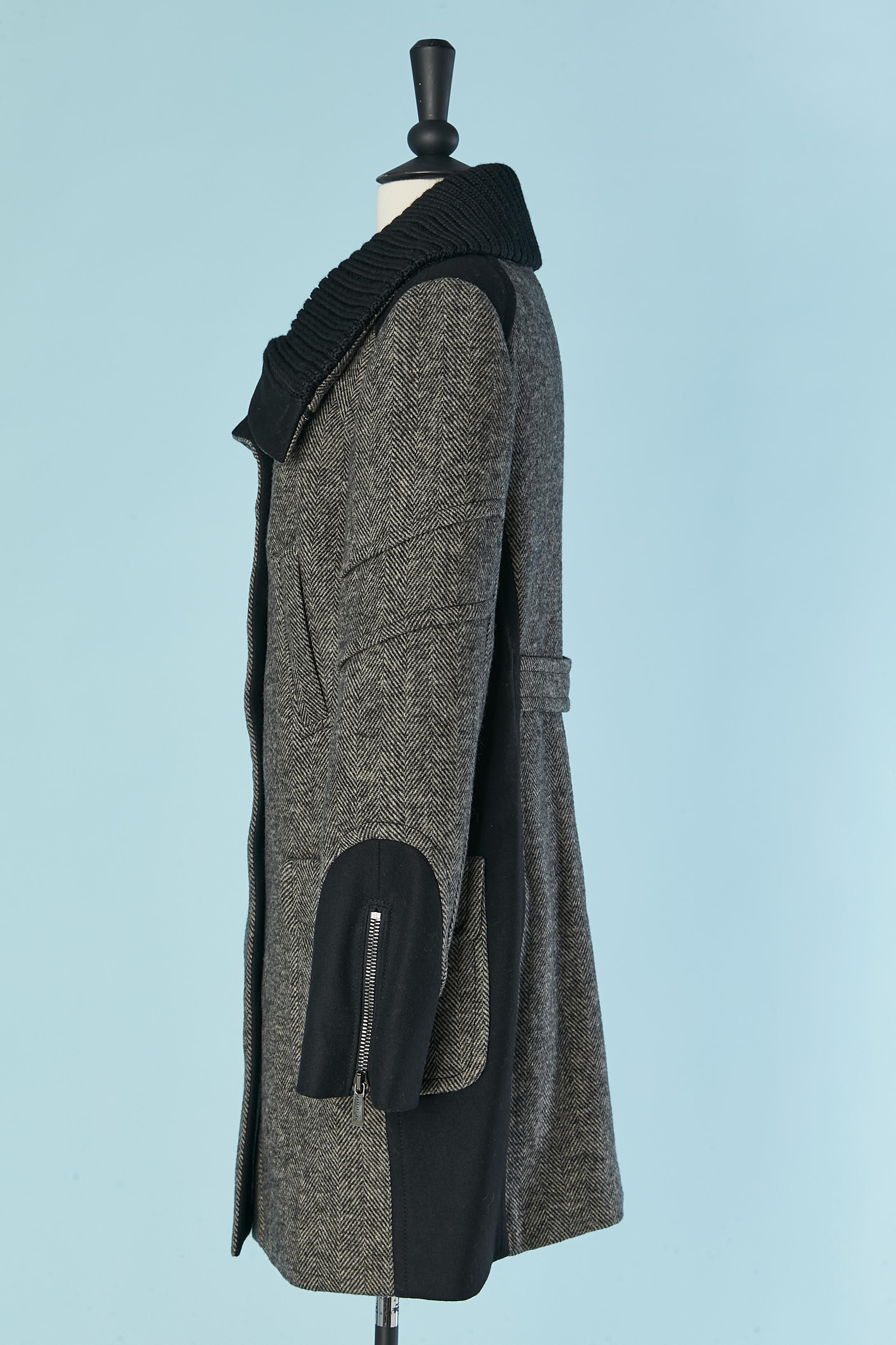 Donna Cappotto grigio con motivo chevron e collo a costine in maglia BUI de BARBARA BUI in vendita