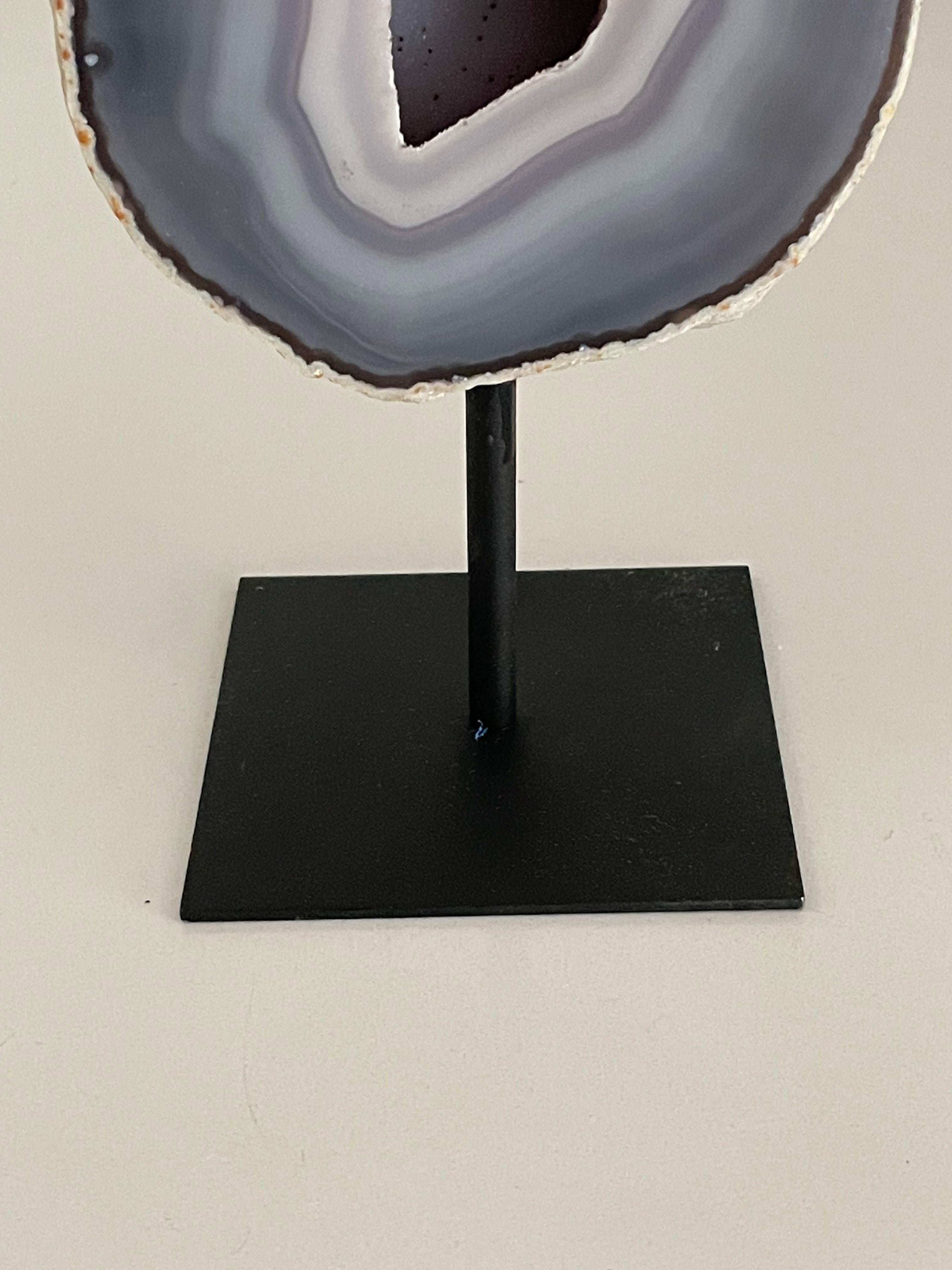 agate on a stand