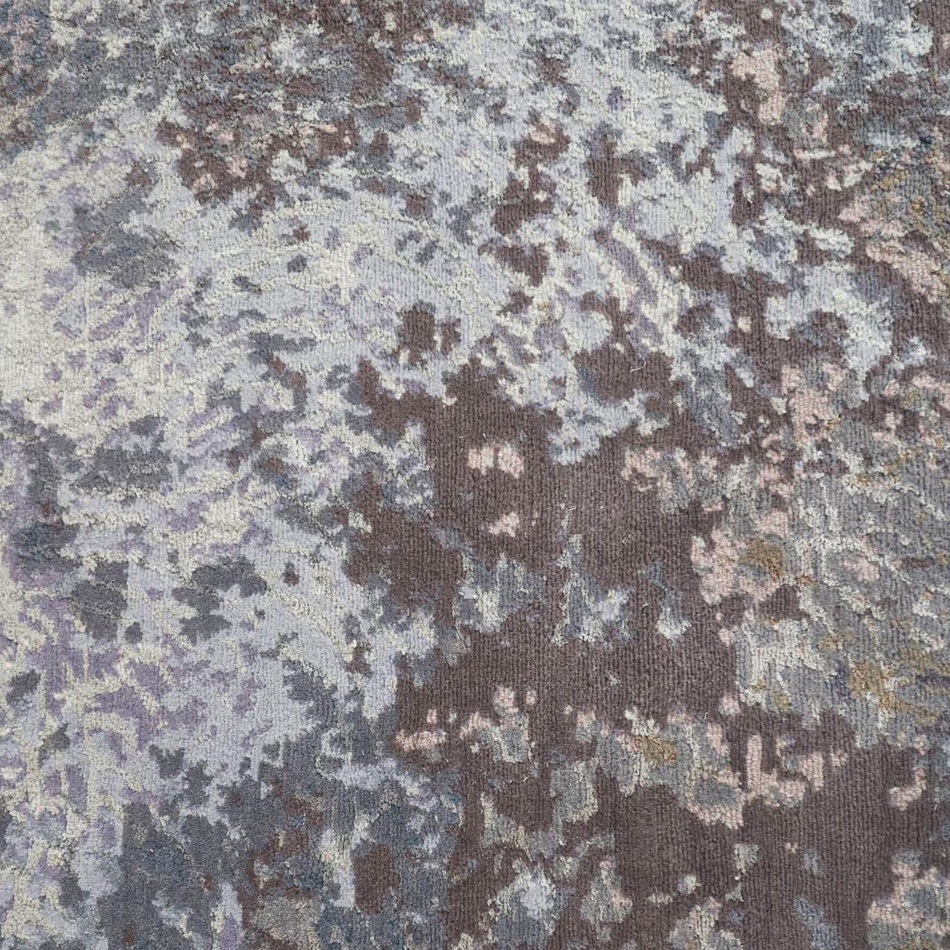 Grey Contemporary Rug Abstract Wool Blend-silk handmade - Sand Pebbles In New Condition For Sale In Seattle, WA