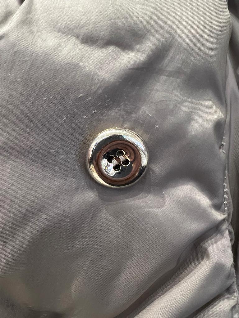 Piumino doppiopetto grigio con cappuccio Le Jean de M.F. GIRBAUD in vendita 2