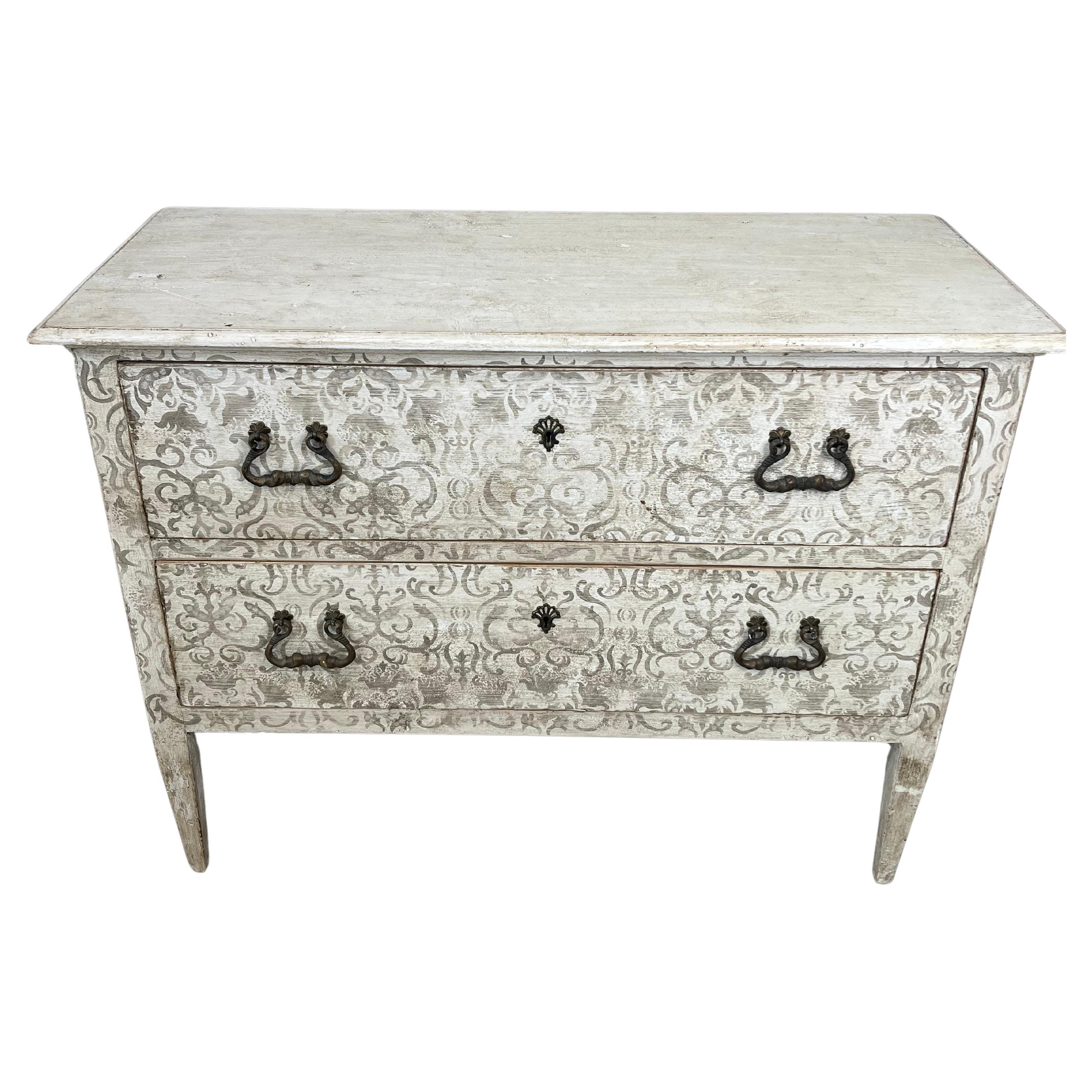 Grey drawer in vendita