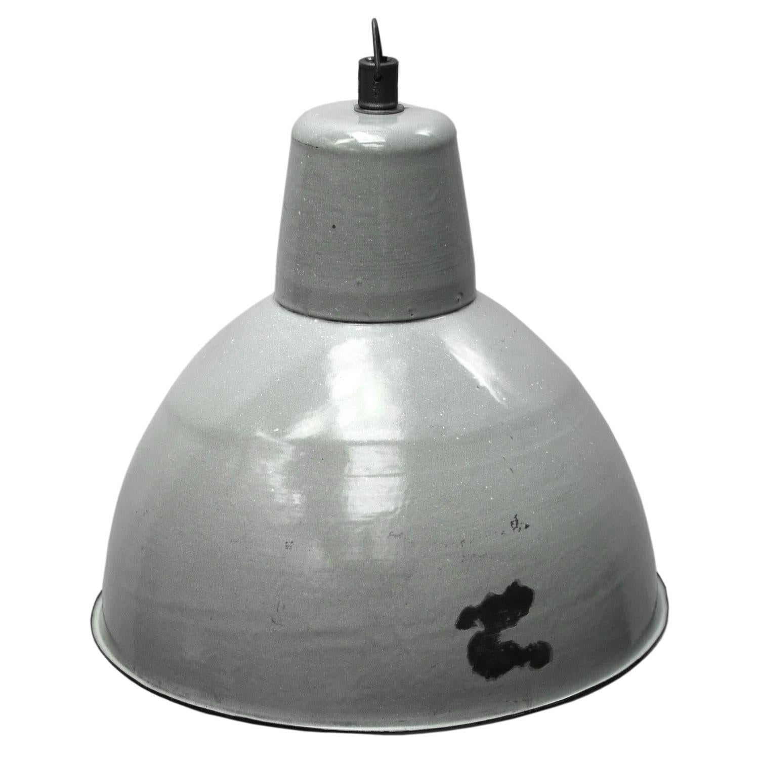 Industrial hanging light
grey enamel white interior

Weight: 2.80 kg / 6.2 lb

Priced per individual item. All lamps have been made suitable by international standards for incandescent light bulbs, energy-efficient and LED bulbs. E26/E27 bulb