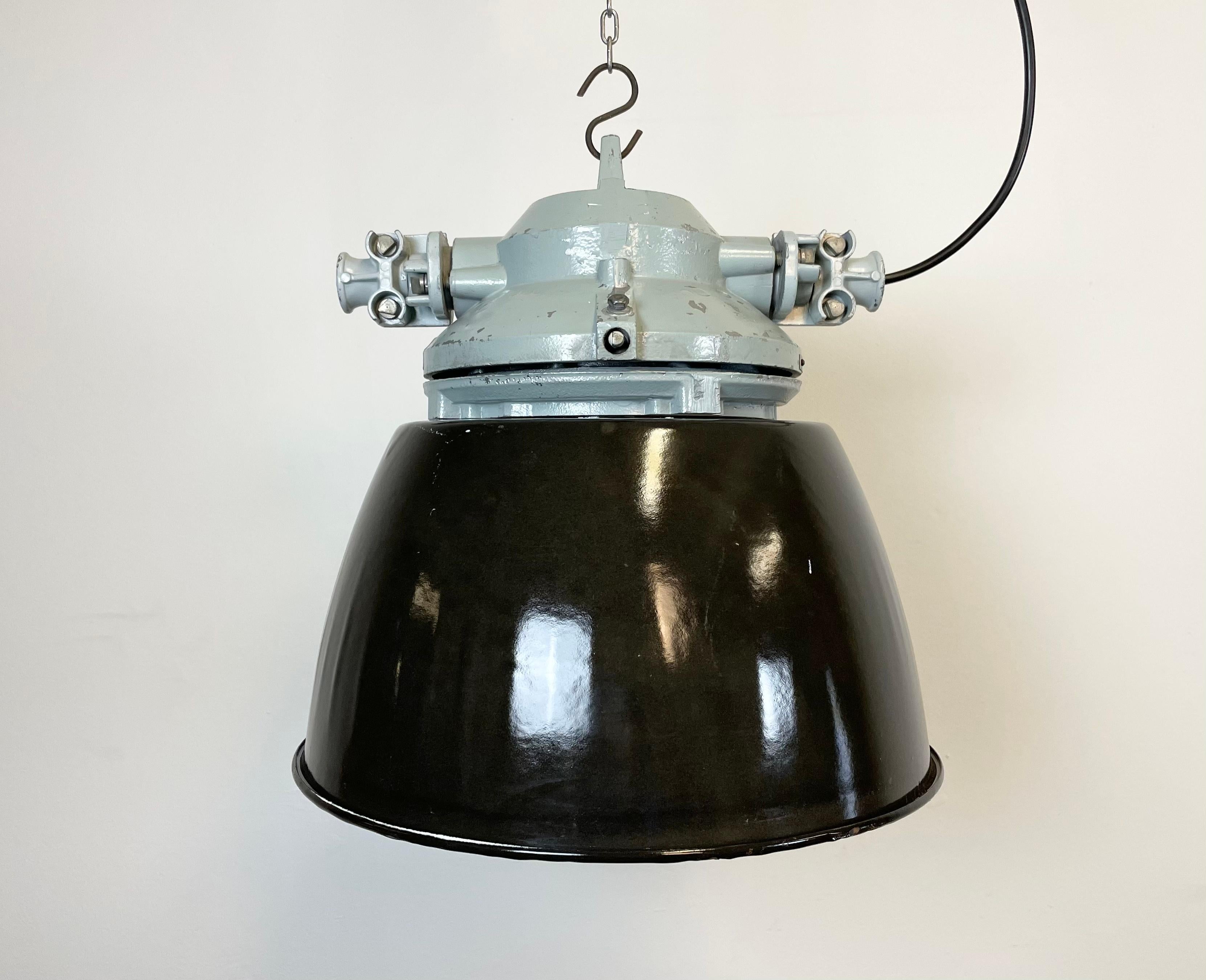 Industrial Grey Explosion Proof Lamp with Black Enameled Shade, 1970s For Sale
