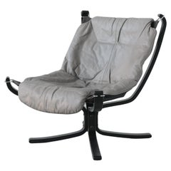 Sedia lounge Falcon grigia di Vatne Mobler
