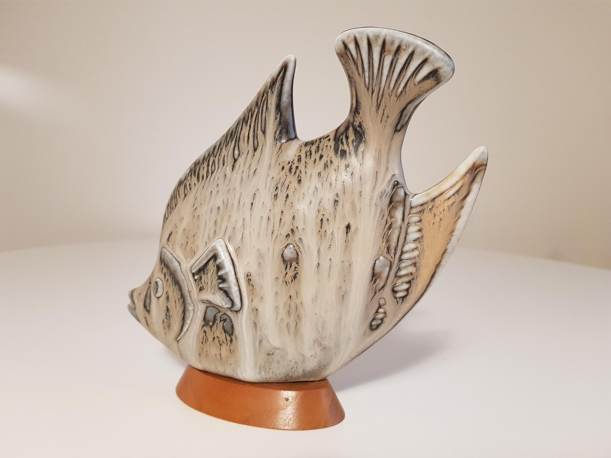 Grey Fish Stoneware 1950s by Gunnar Nylund for Rörstrand in Sweden In Good Condition For Sale In Limhamn, SE
