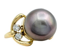 Grey Fresh Water Pearl and Round Diamond Cocktail Ring in 18 Karat Yellow Gold