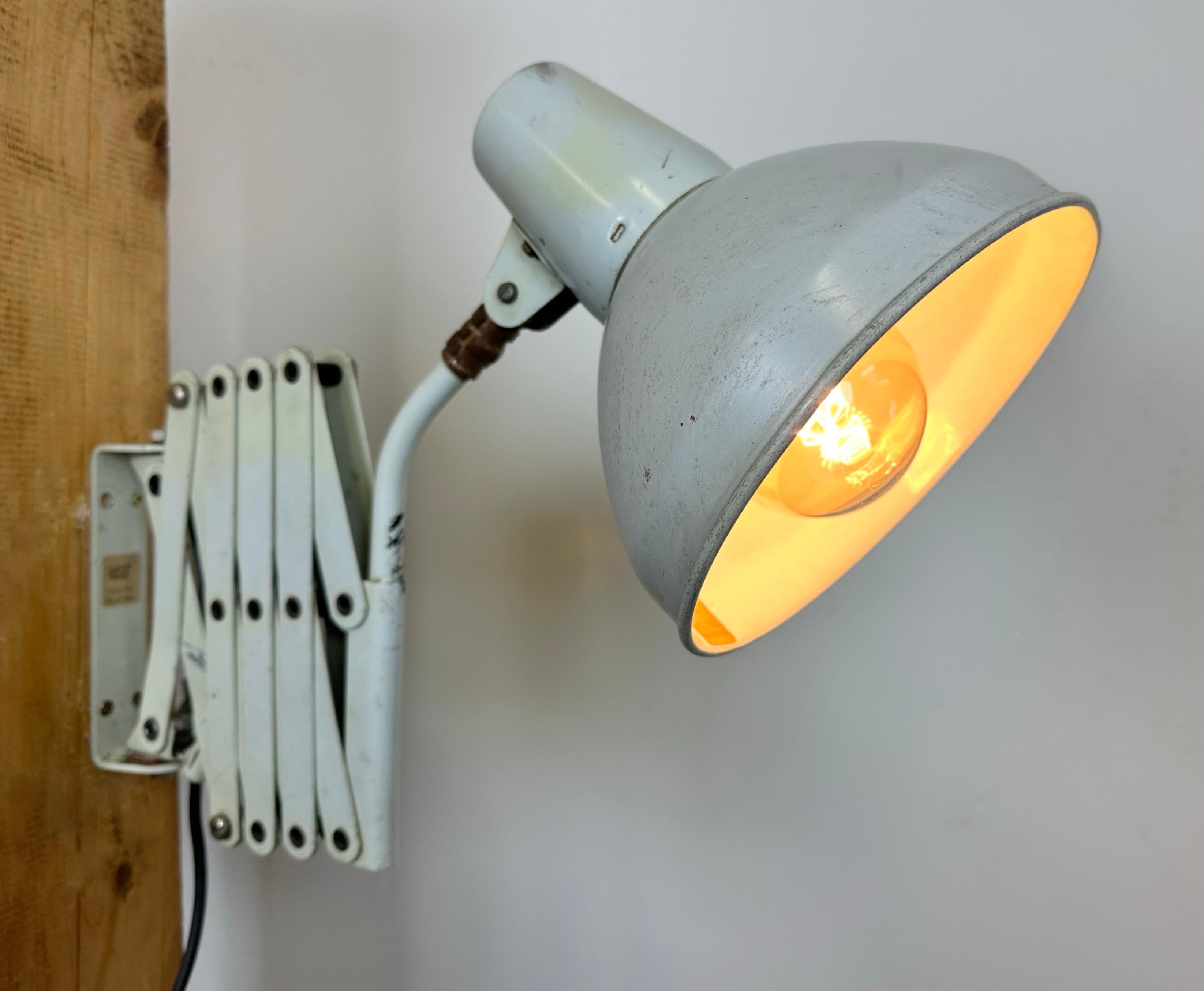 Grey German Industrial Scissor Wall Lamp from SIS, 1960s For Sale 11
