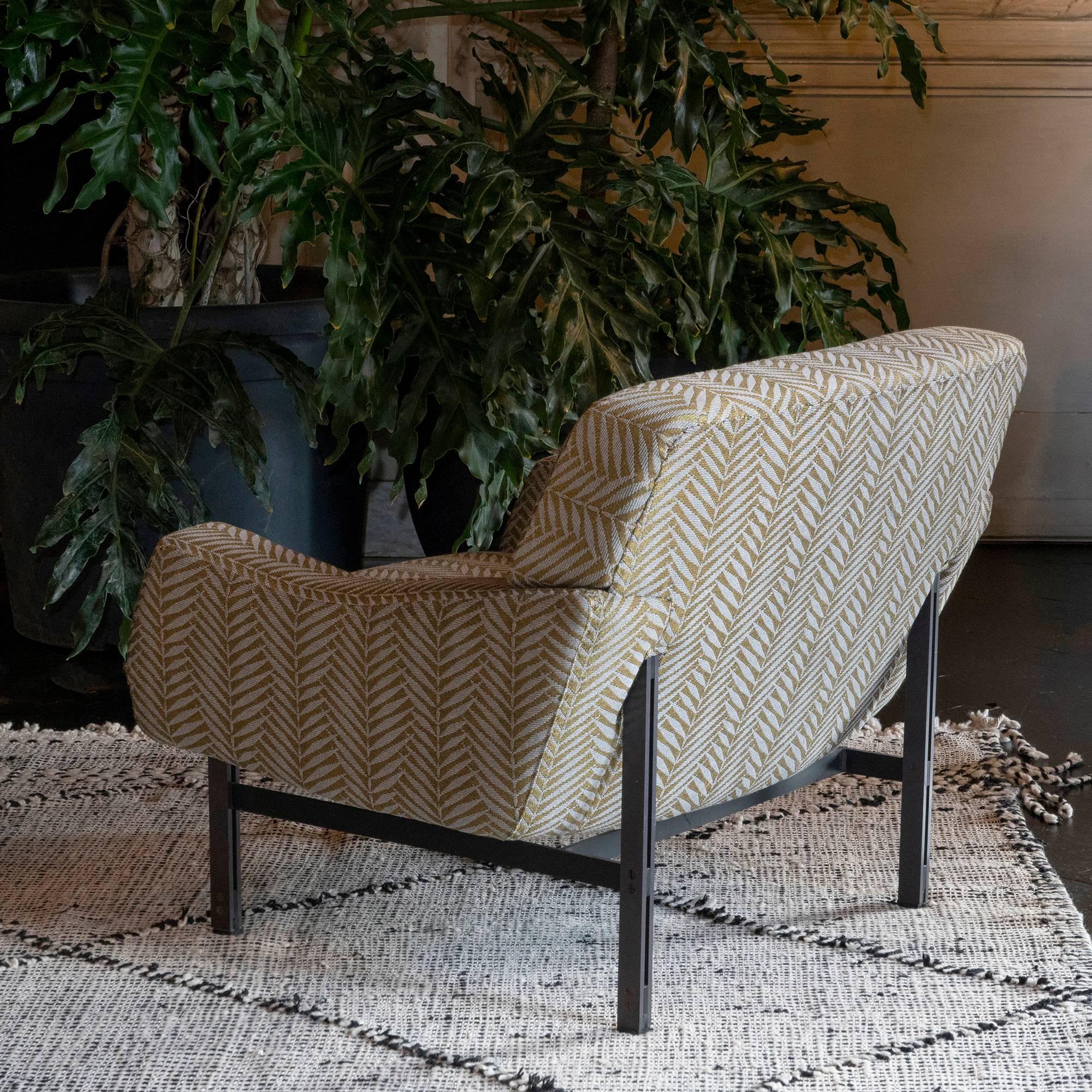 Grey/Gold Woven Fabric and Steel Structure Pair of Armchairs, Italy, circa 1950 4
