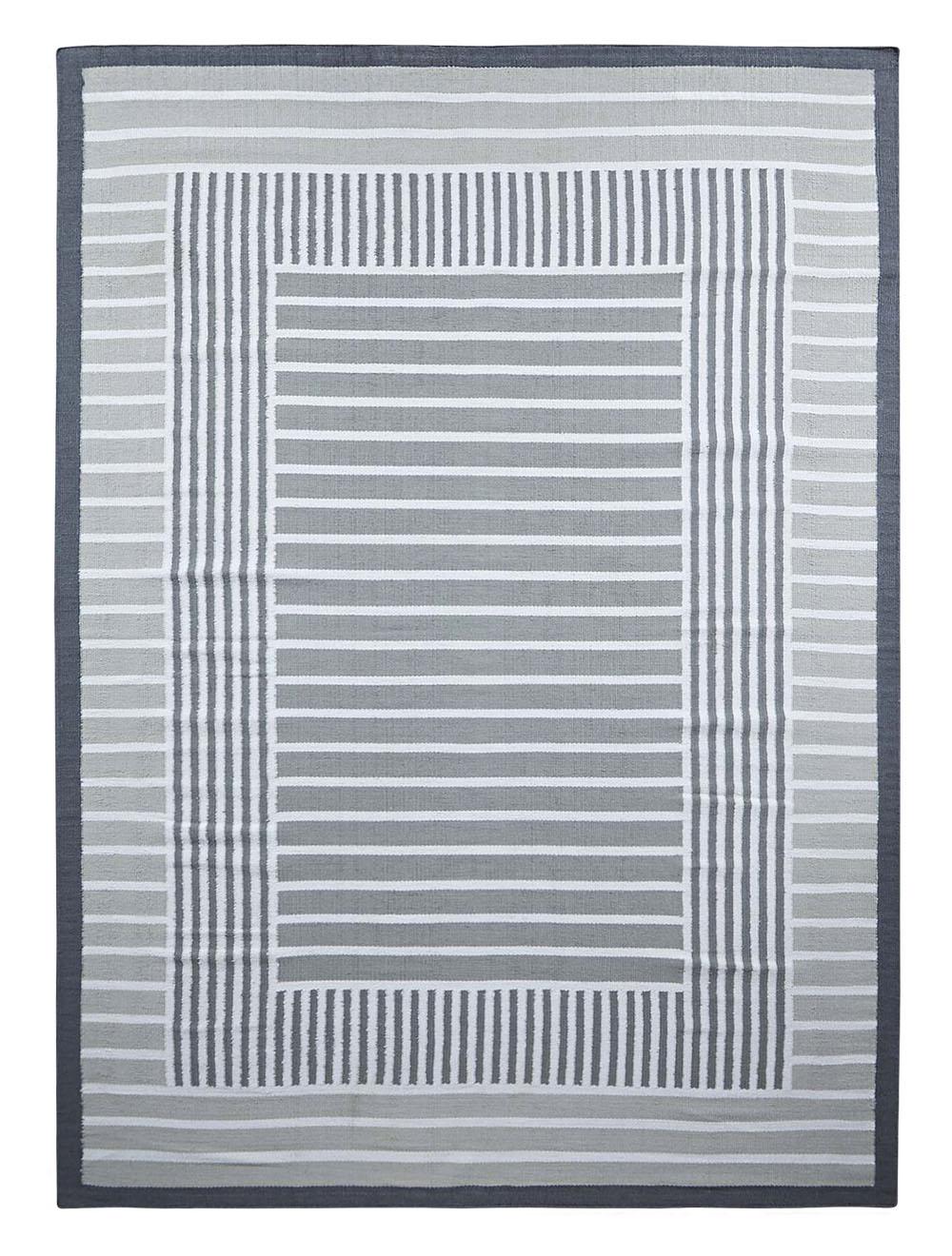 Grey Hemp carpet by Massimo Copenhagen.
Designed by Tanja Kirst.
Handwoven
Materials: 100% Hemp yarn.
Dimensions: W 250 x H 350 cm.
Available colors: Multi, red/yellow, nougat rose, and grey.
Other dimensions are available: 200x300 cm.

The
