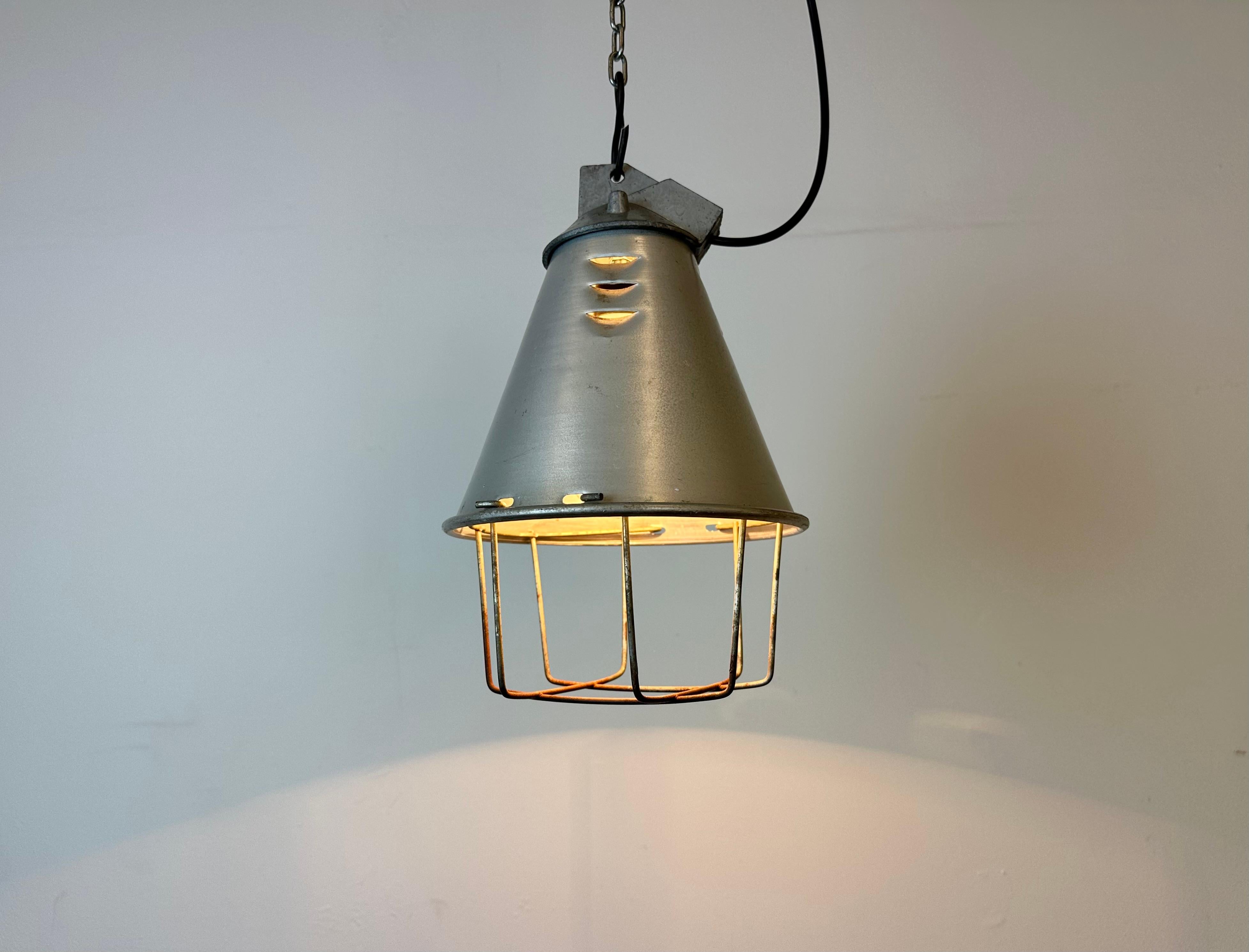 Grey Industrial Aluminium Cage Pendant Lamp, 1970s For Sale 4
