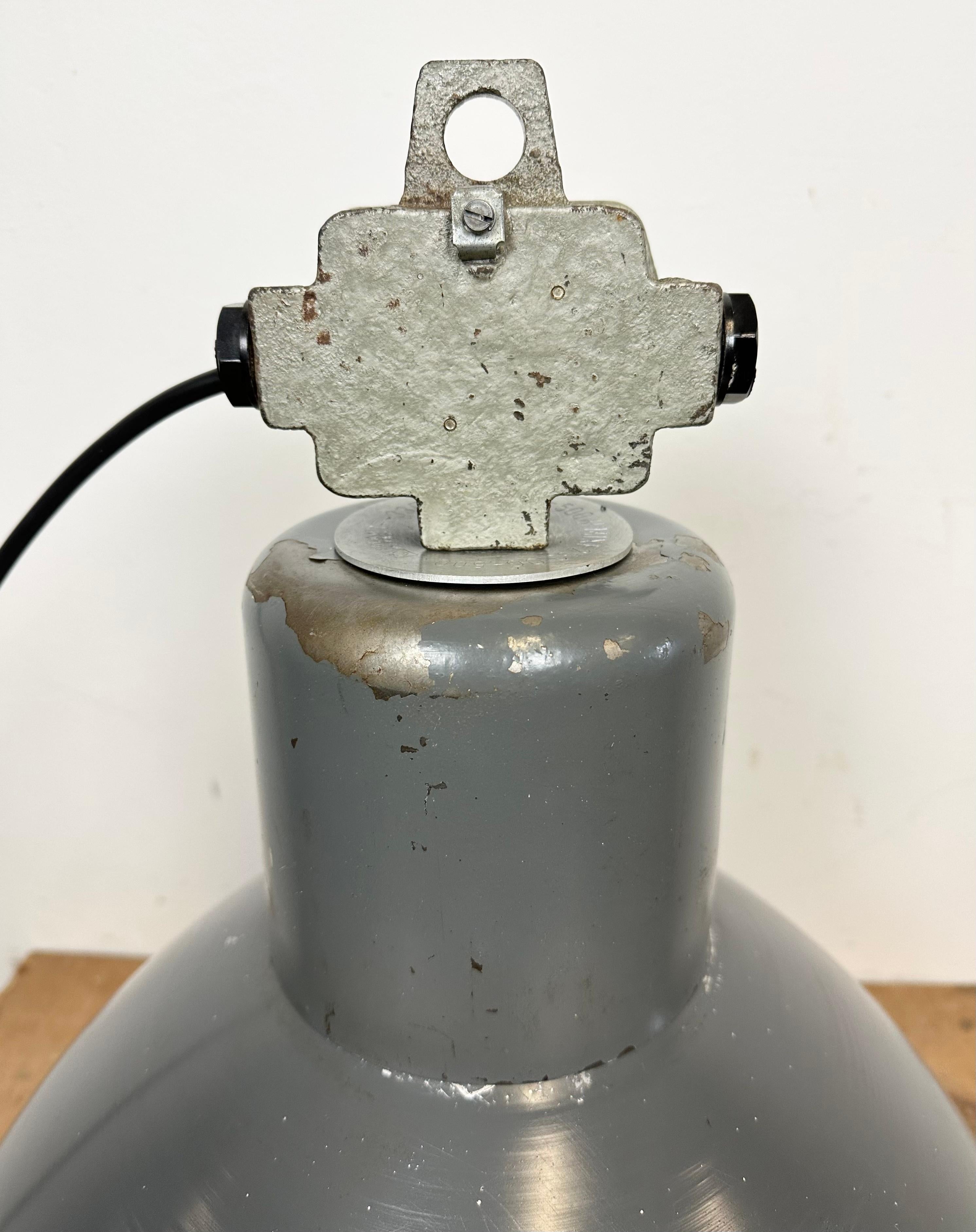 Grey Industrial Aluminium Pendant Lamp from Polam Wilkasy, 1960s For Sale 7