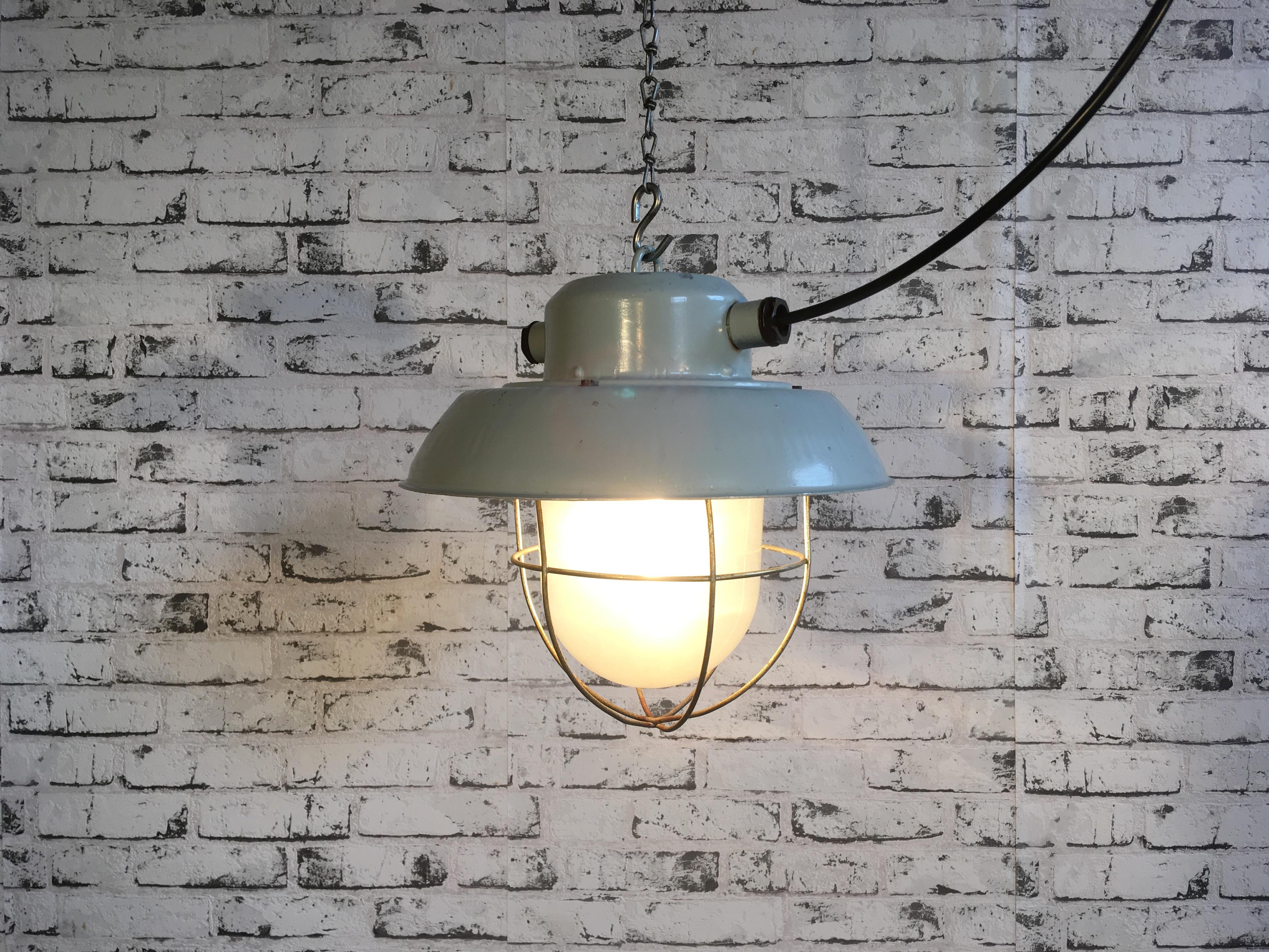 Grey Industrial Aluminum Hanging Lamp, 1960s In Good Condition In Kojetice, CZ
