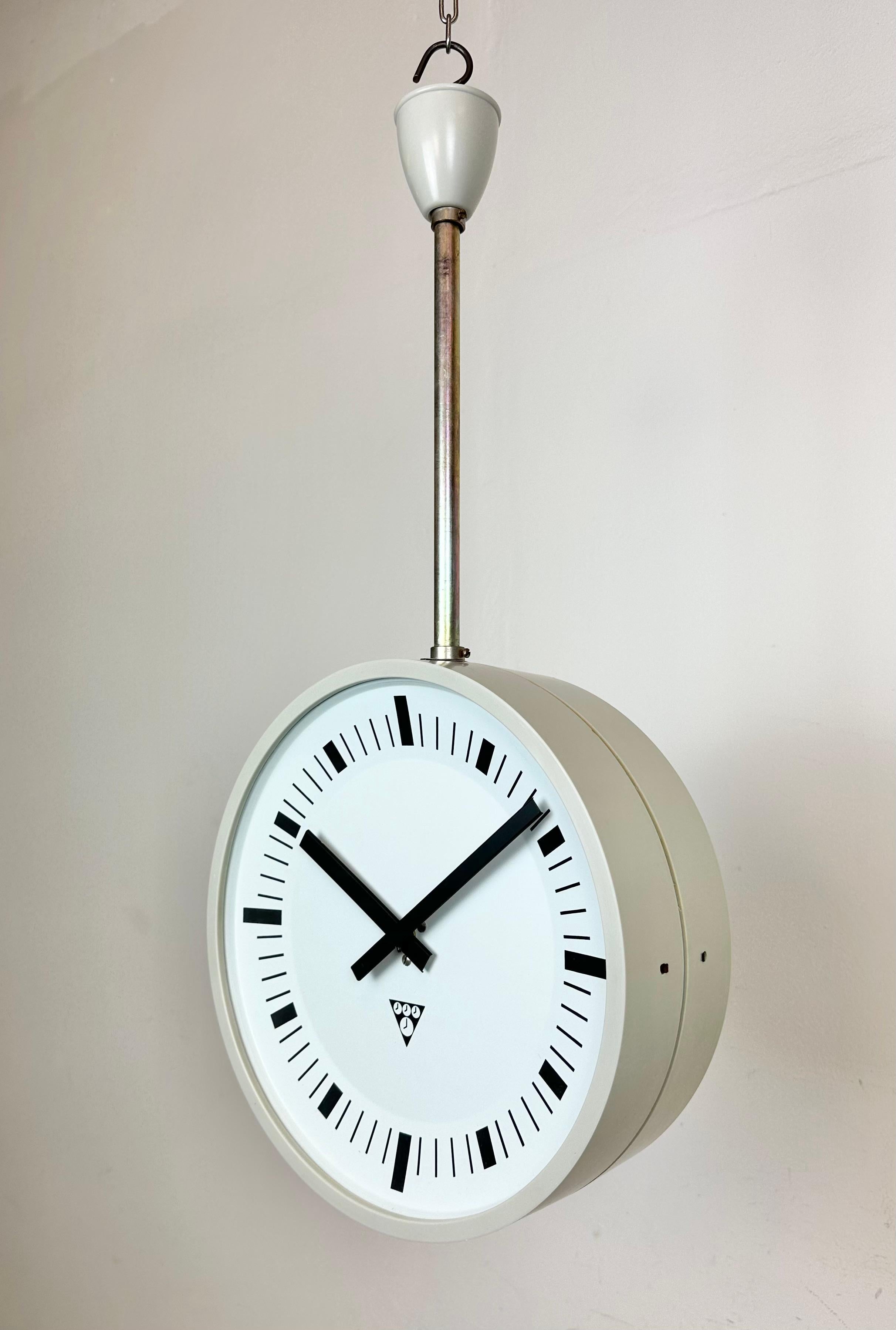 Grey Industrial Bakelite Double Sided Factory Clock from Pragotron, 1980s In Good Condition For Sale In Kojetice, CZ