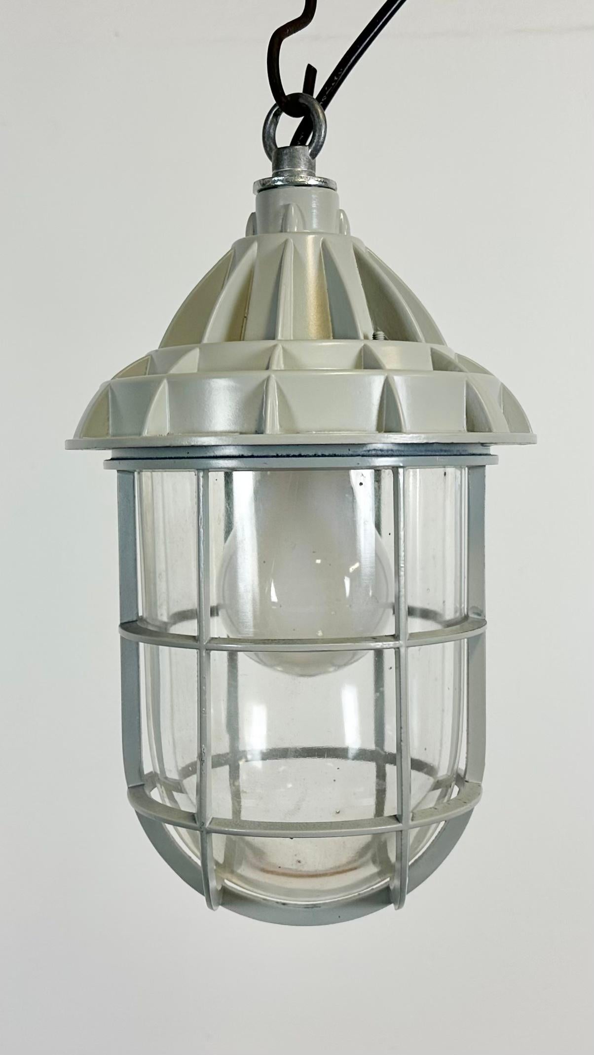 Industriel Lampe industrielle en fonte d'aluminium grise de Yamada Co.Ltd en vente