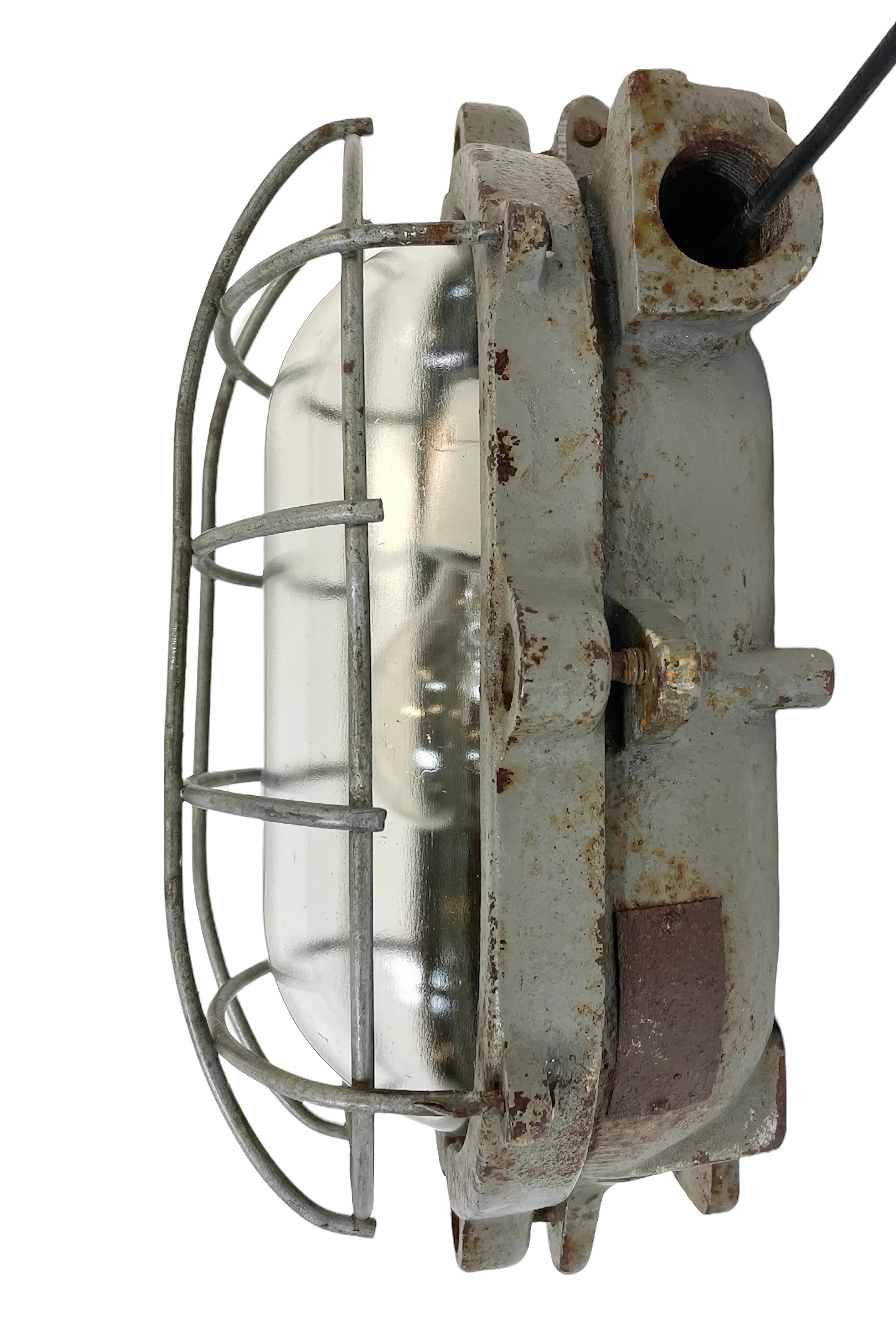 Grey Industrial Cast Iron Wall Light from Elektrosvit, 1960s 5