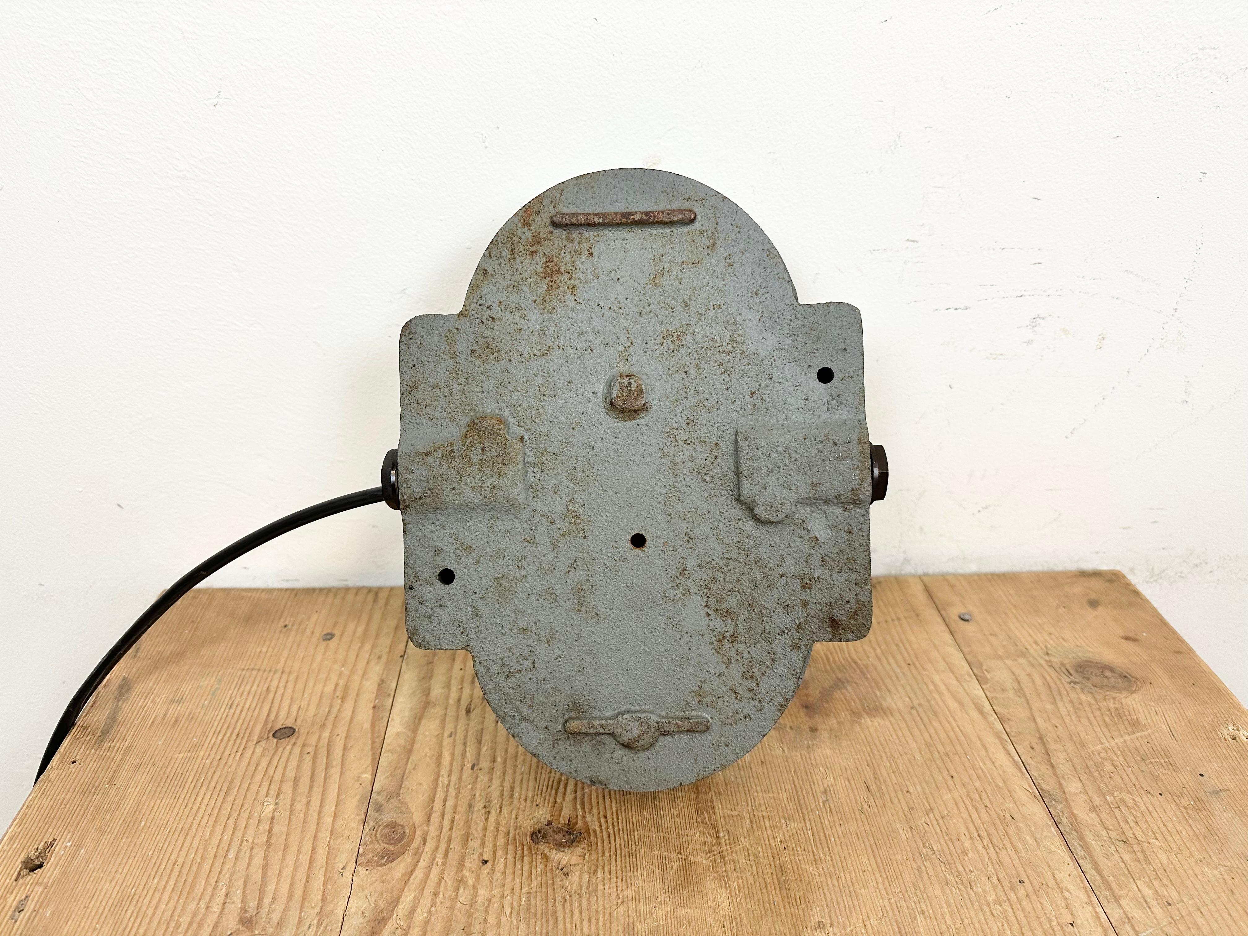Grey Industrial Cast Iron Wall Light from Elektrosvit, 1960s For Sale 10