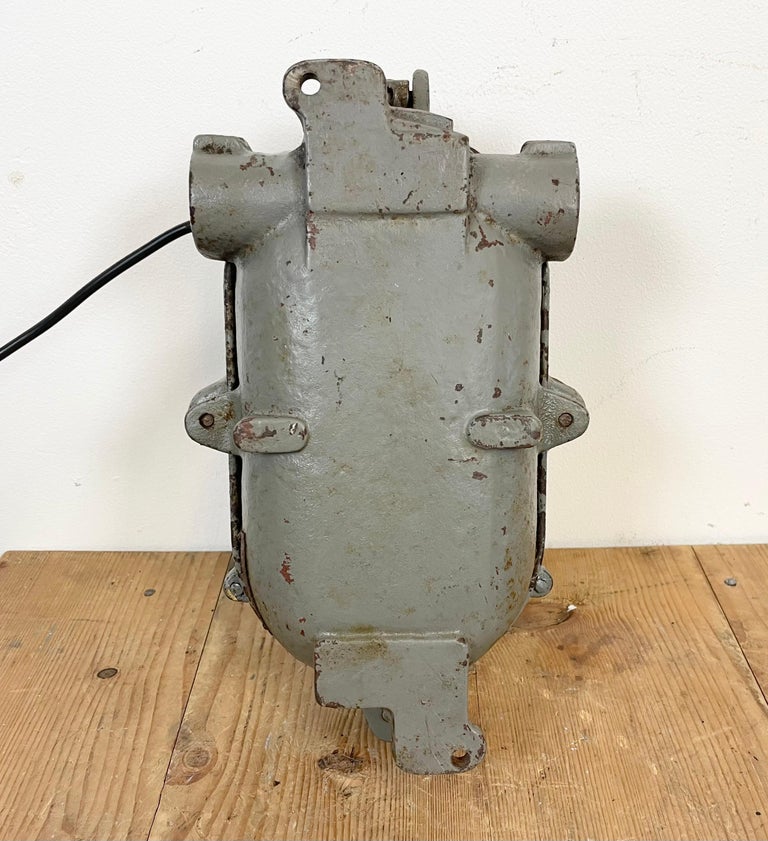 Grey Industrial Cast Iron Wall Light from Elektrosvit, 1960s For Sale 2
