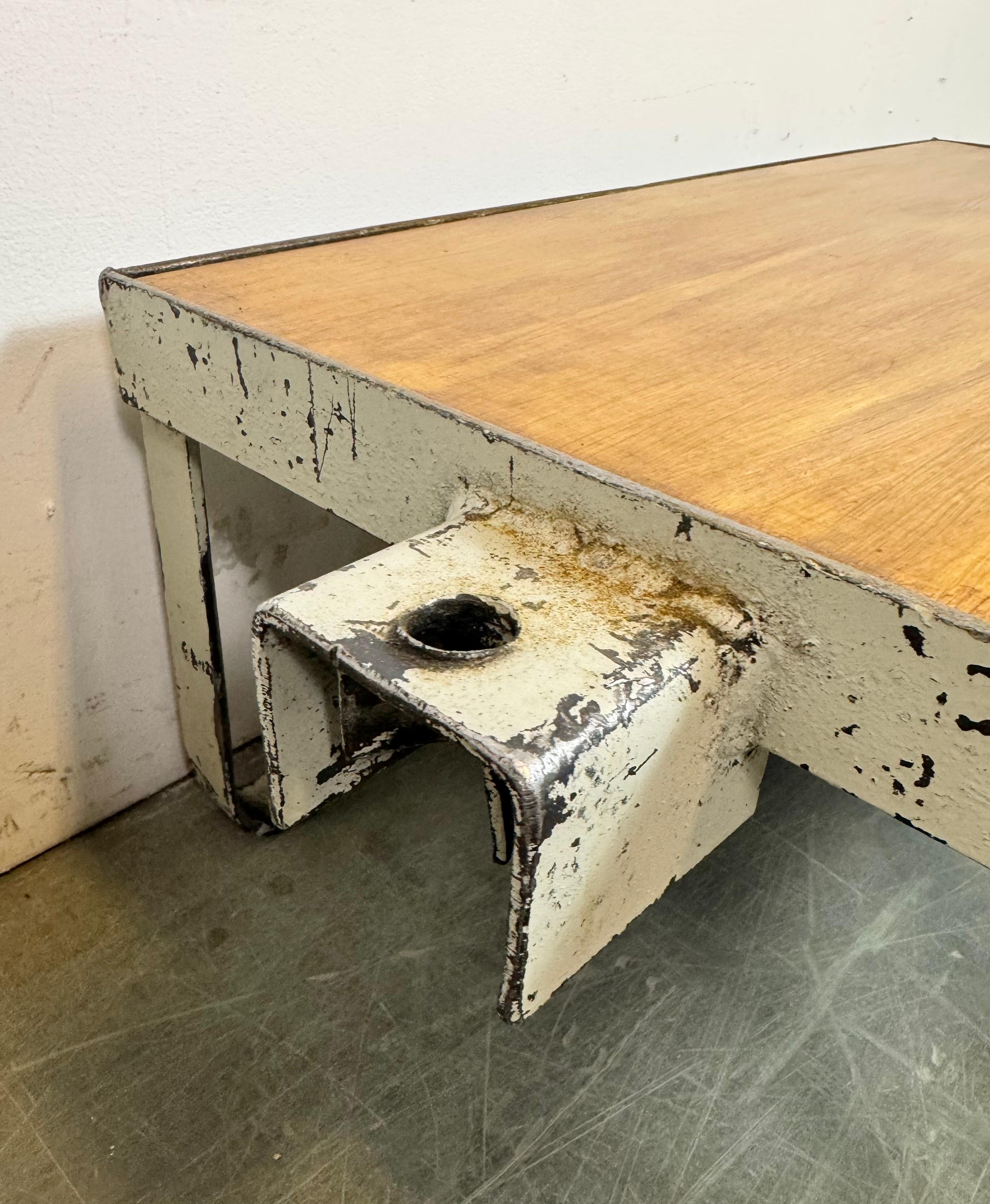 Grey Industrial Coffee Table Cart, 1960s For Sale 4