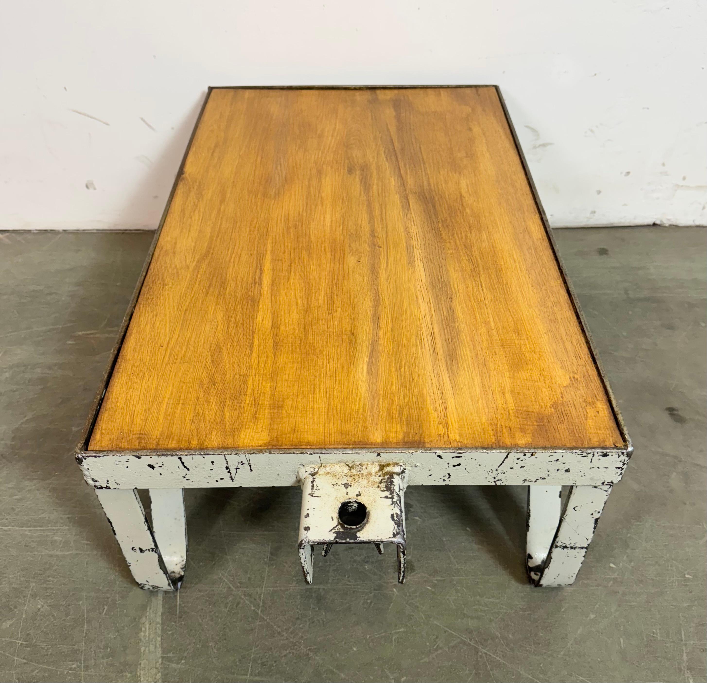 Grey Industrial Coffee Table Cart, 1960s For Sale 10