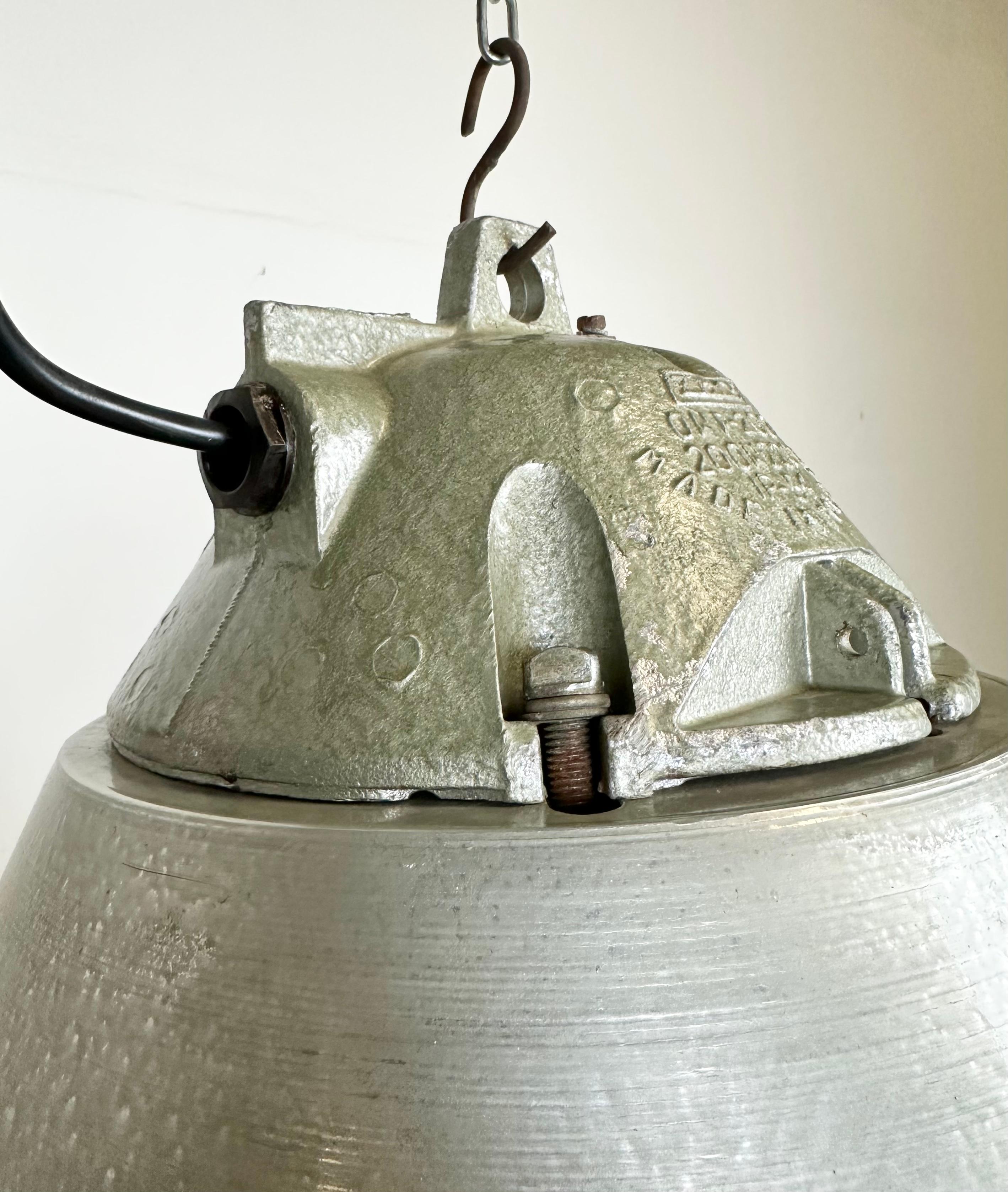 Grey Industrial Explosion Proof Lamp with Aluminum Shade from Zaos, 1970s For Sale 8
