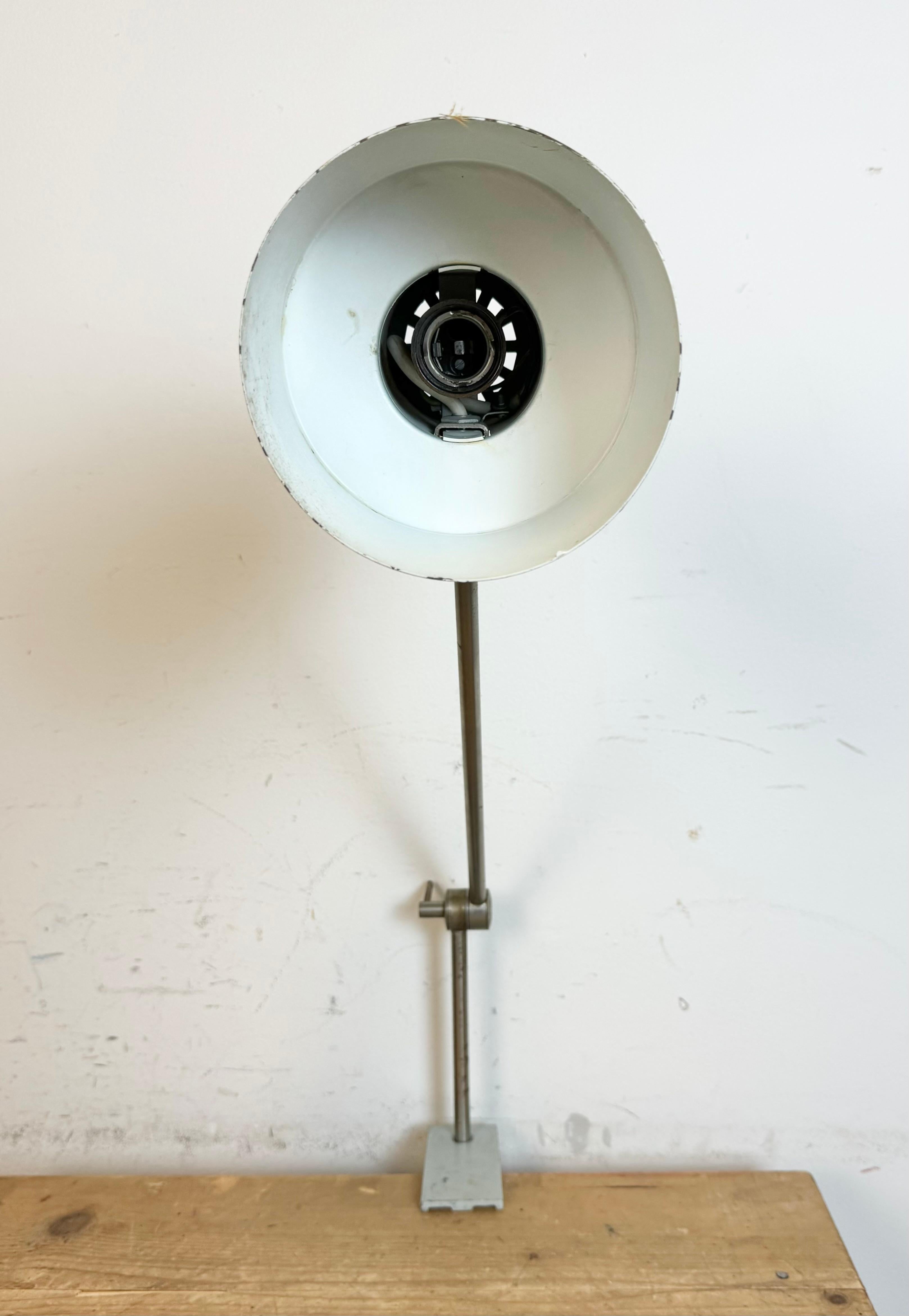 Lampe de bureau d'usine industrielle grise de Elektrosvit, 1970 en vente 3