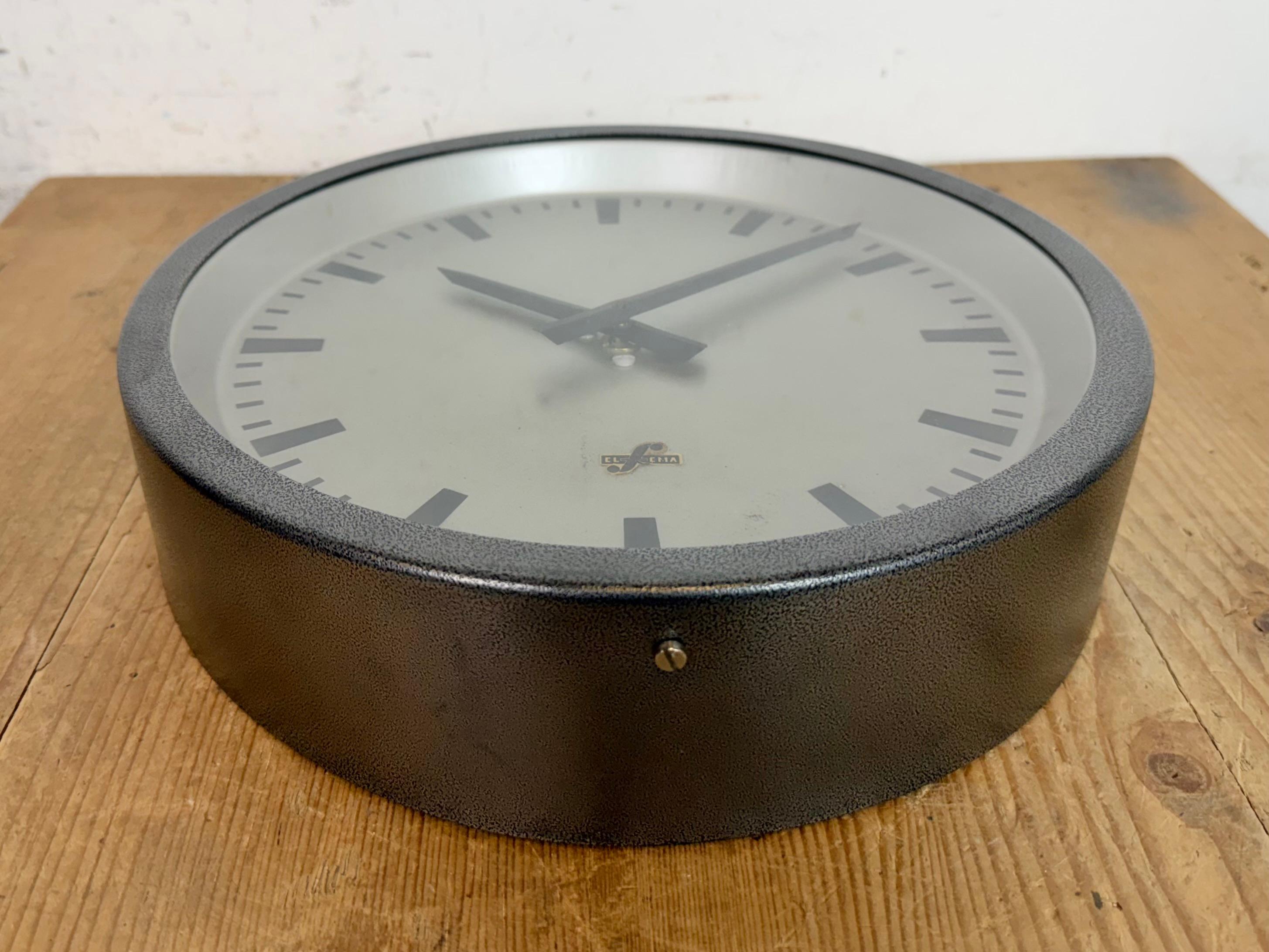 Grey Industrial Factory Wall Clock from Elfema, 1960s im Angebot 1