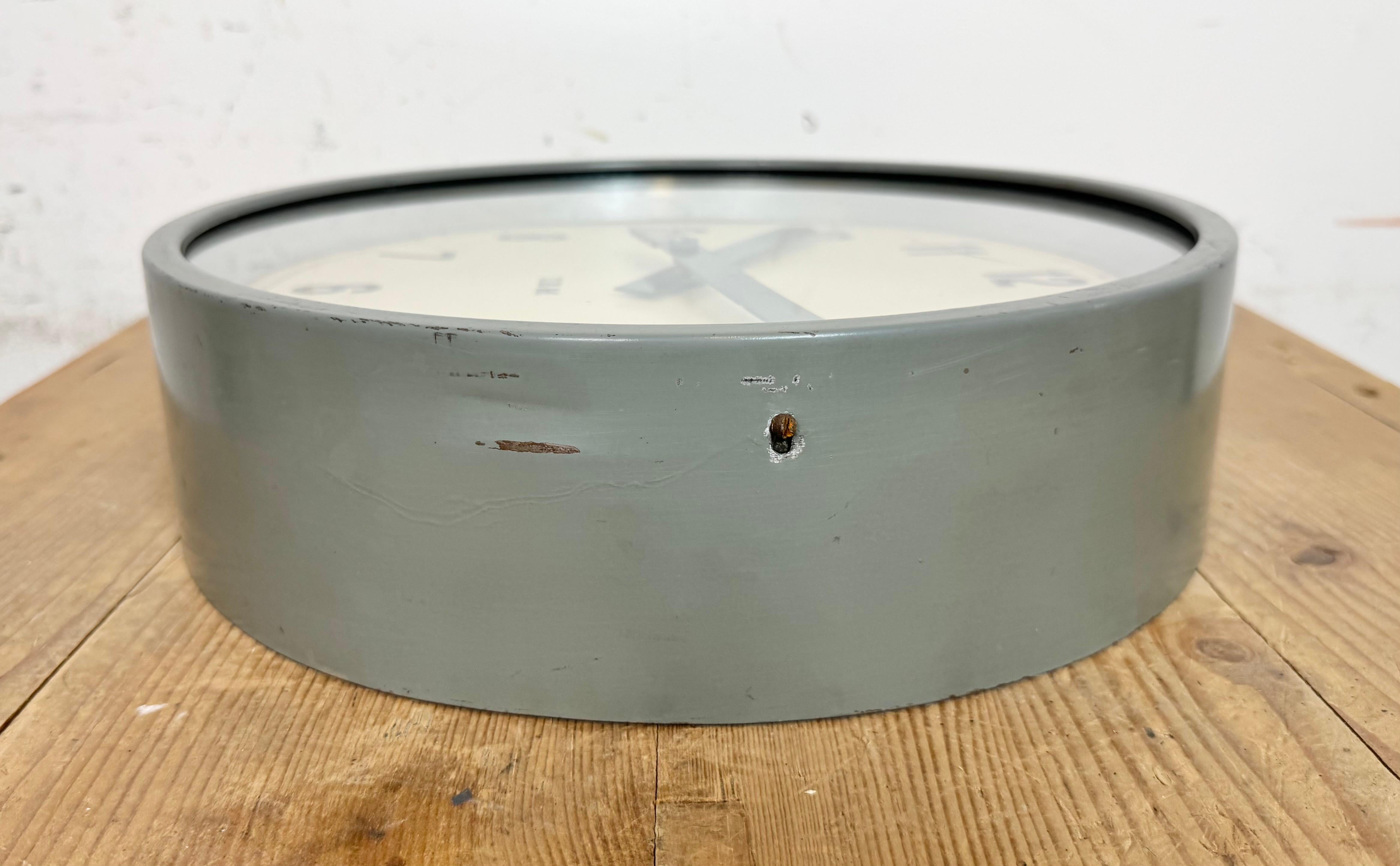 Grey Industrial Factory Wall Clock from IBM, 1950s For Sale 6