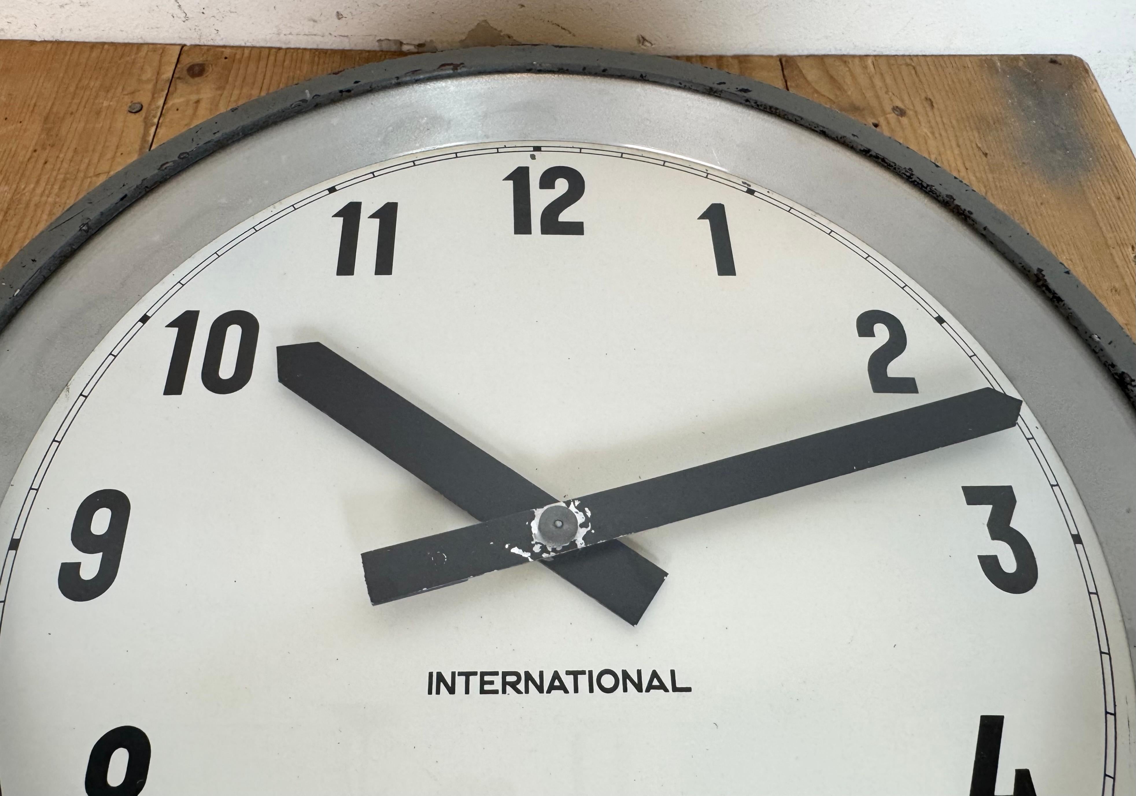 Grey Industrial Factory Wall Clock from International, 1950s For Sale 5