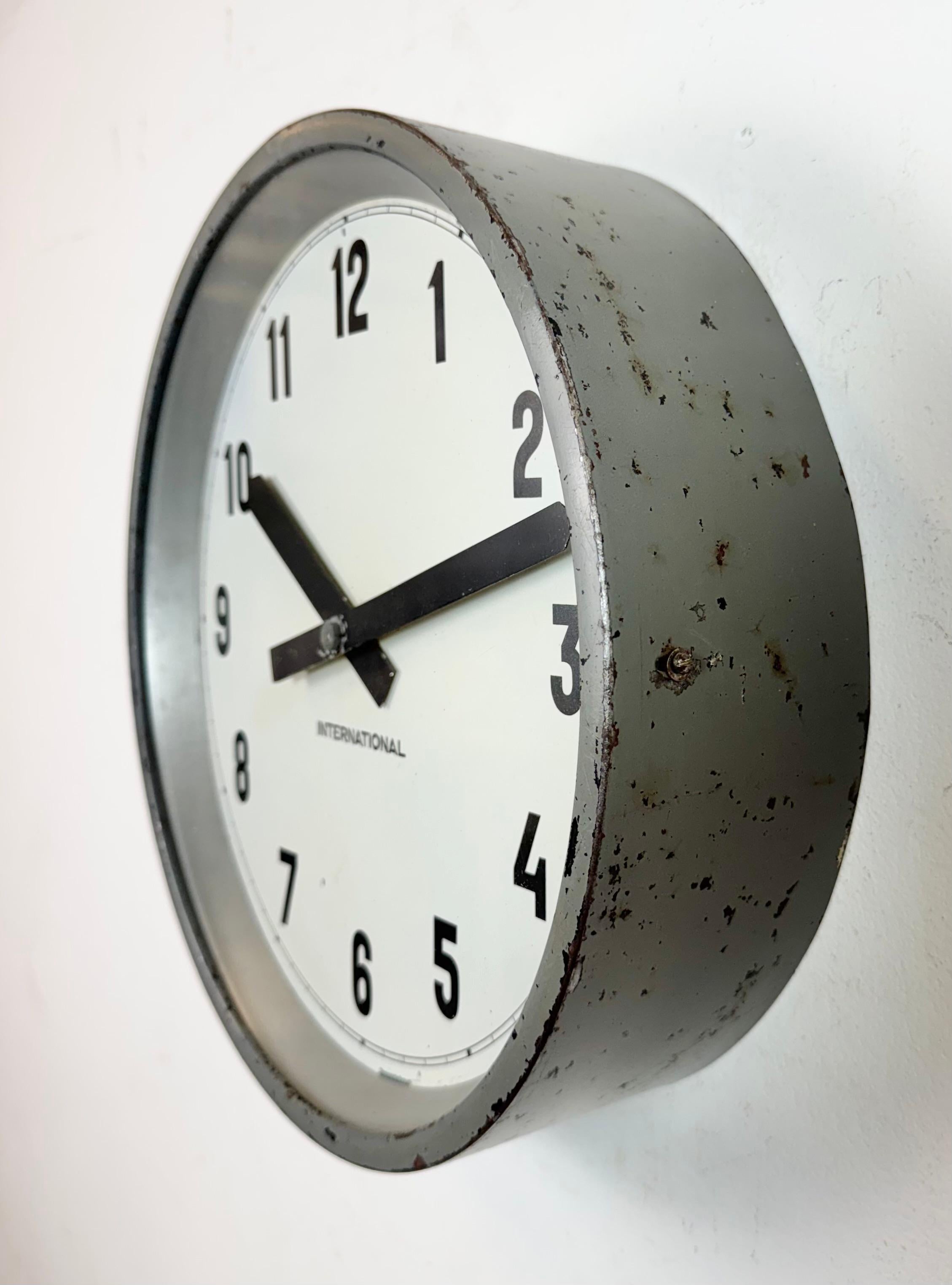 Grey Industrial Factory Wall Clock from International, 1950s In Good Condition For Sale In Kojetice, CZ