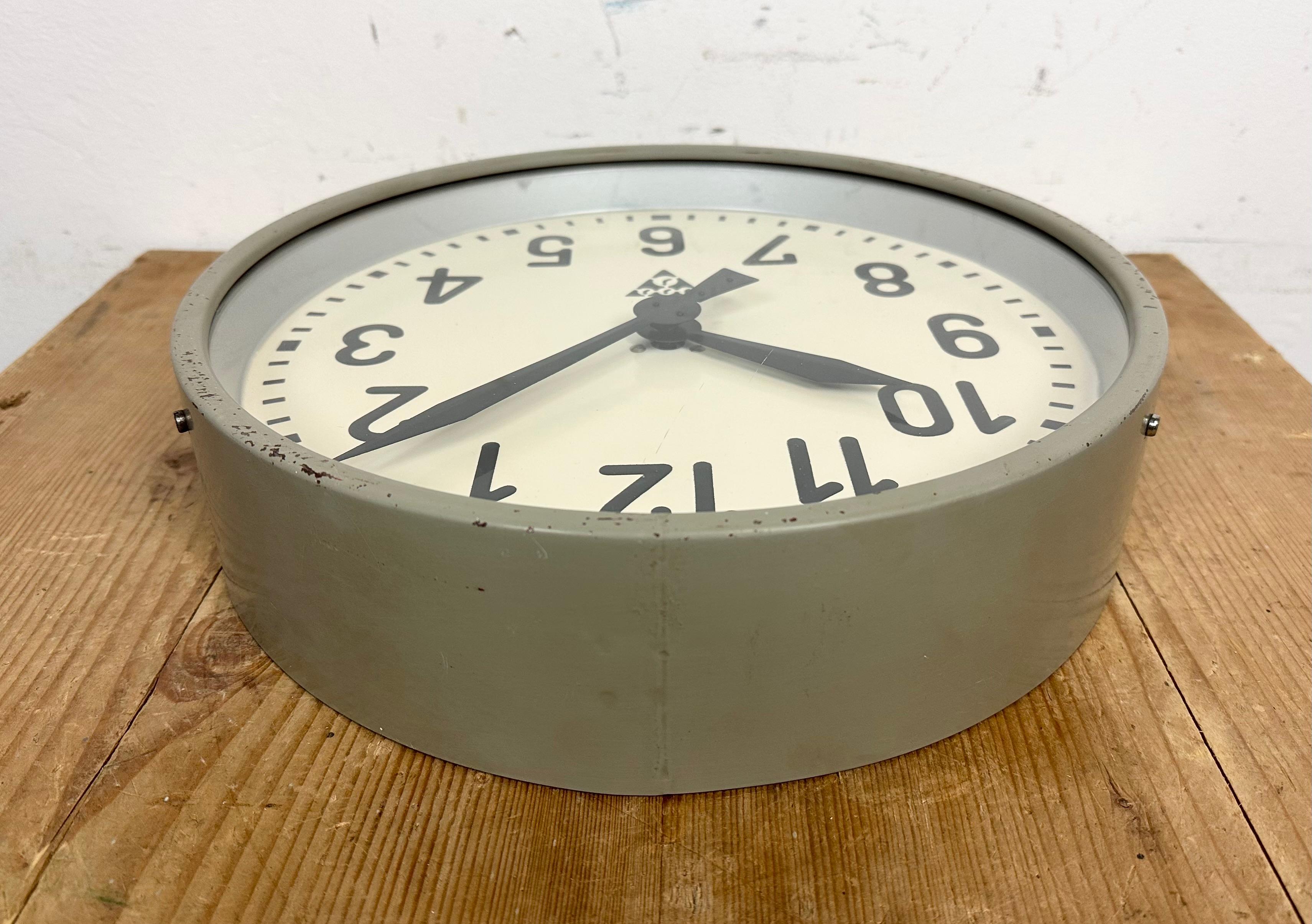 Grey Industrial Factory Wall Clock from Pragotron, 1950s 6