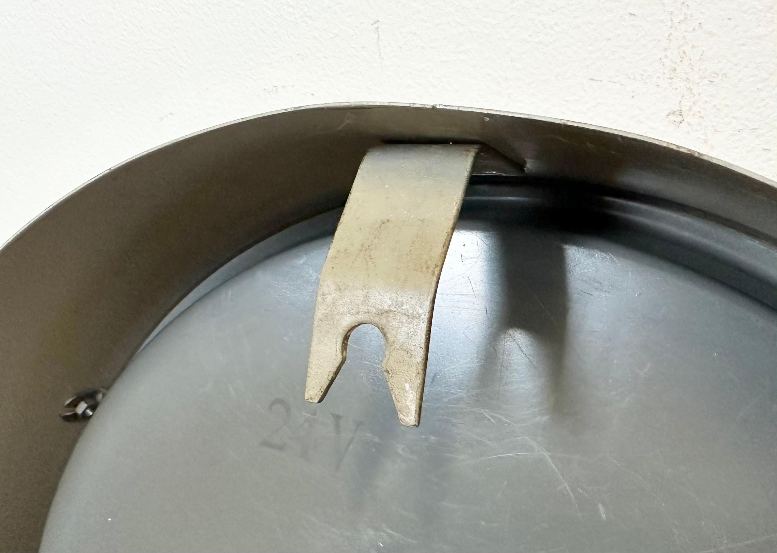 Grey Industrial Factory Wall Clock from Pragotron, 1960s For Sale 6