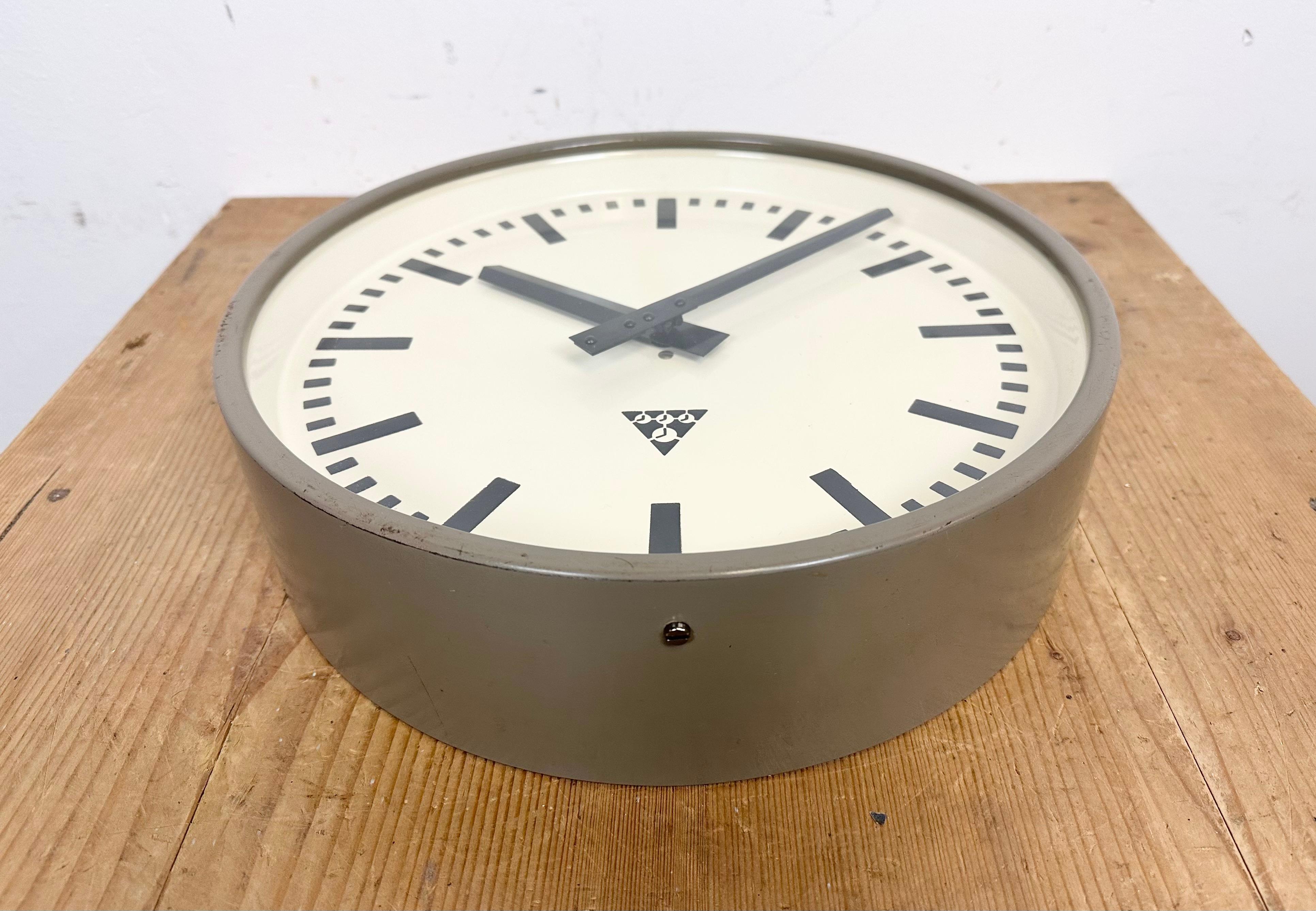 20th Century Grey Industrial Factory Wall Clock from Pragotron, 1960s For Sale