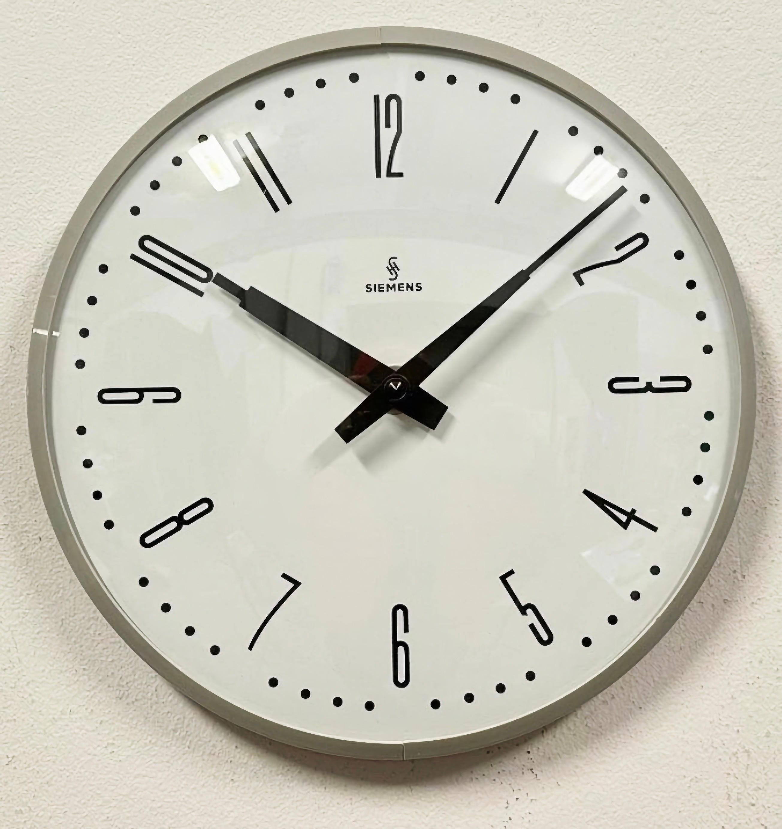 German Grey Industrial Factory Wall Clock from Siemens, 1970s For Sale
