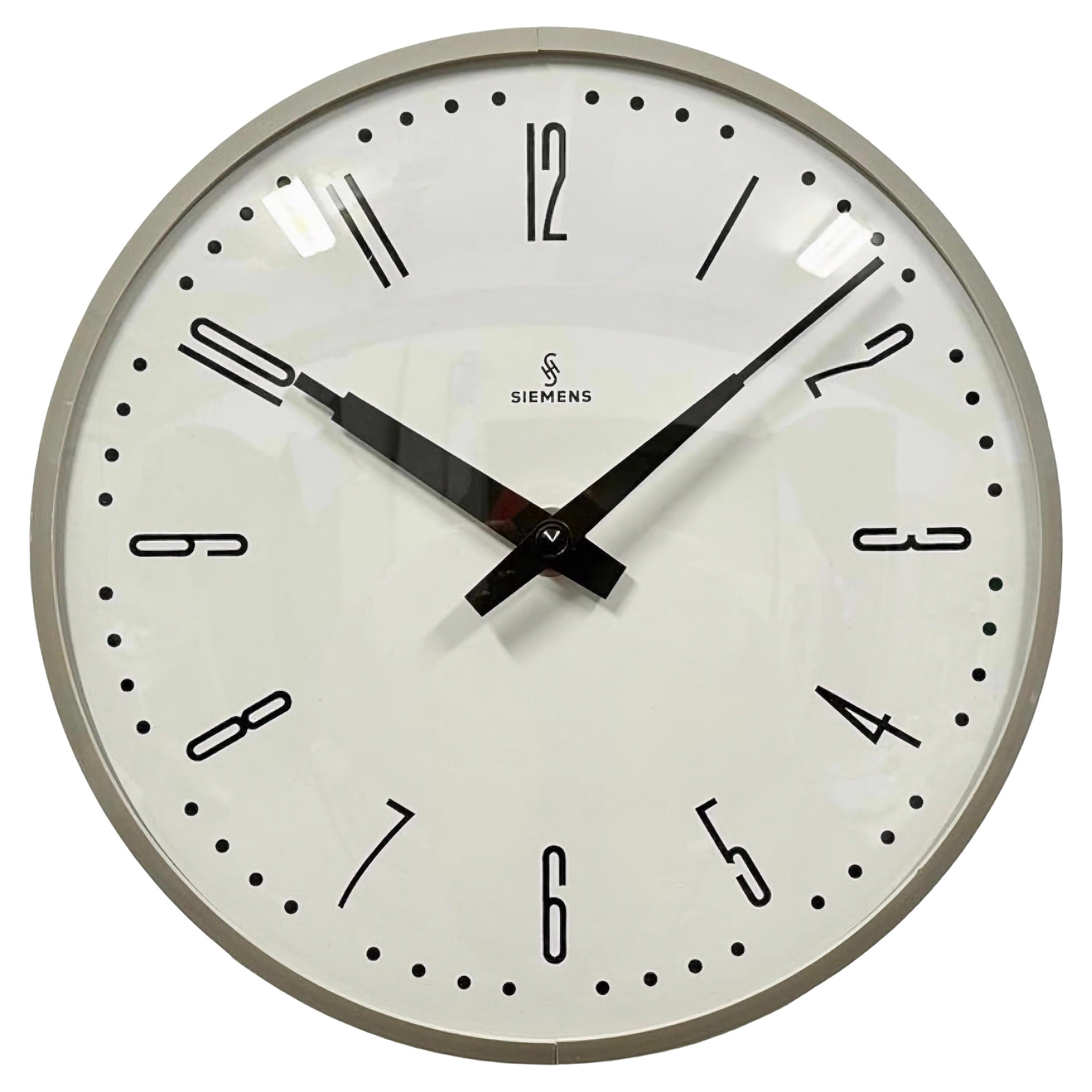 Grey Industrial Factory Wall Clock from Siemens, 1970s For Sale