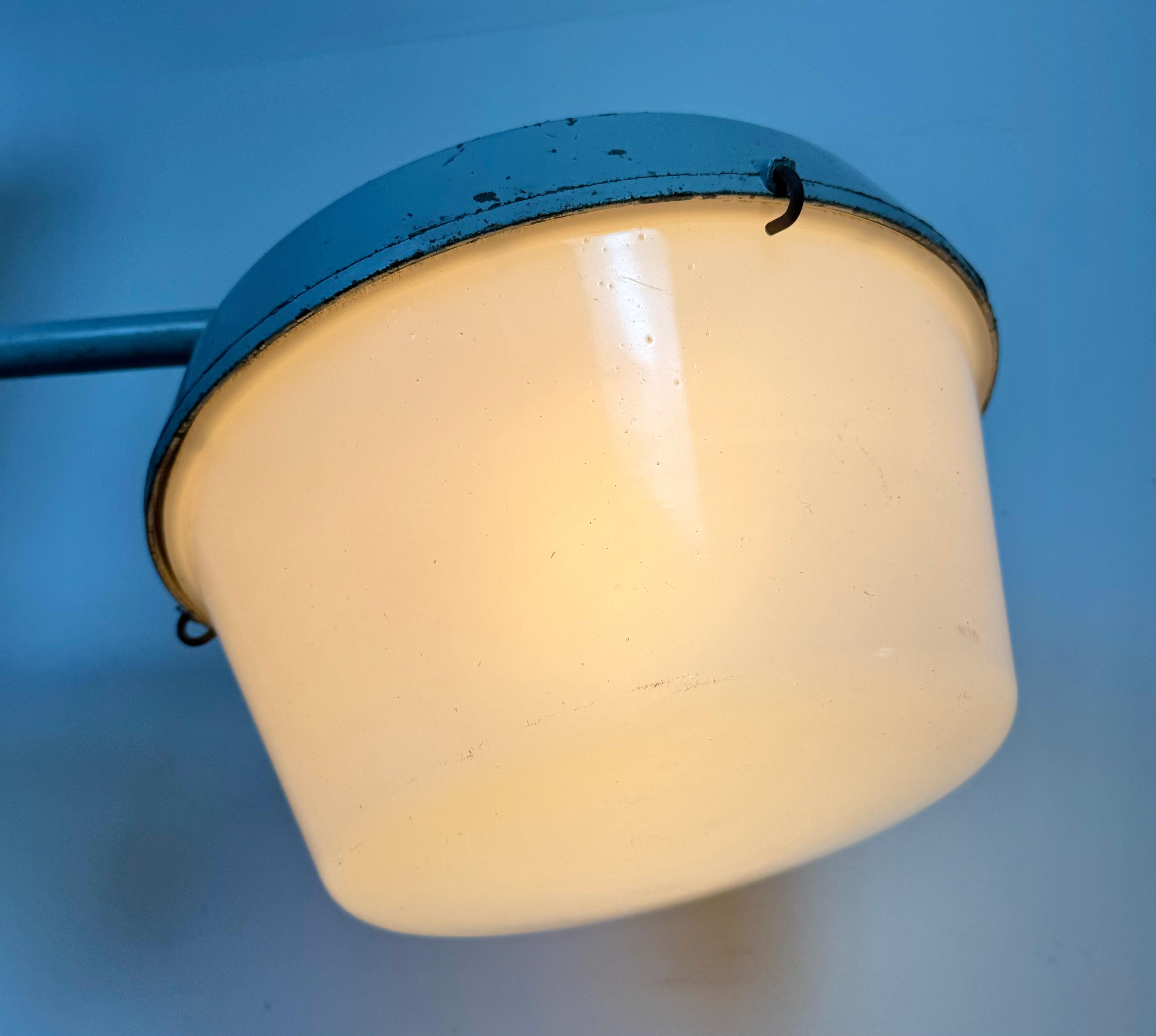 Lampada da parete industriale grigia di Elektrosvit, anni '70 in vendita 10