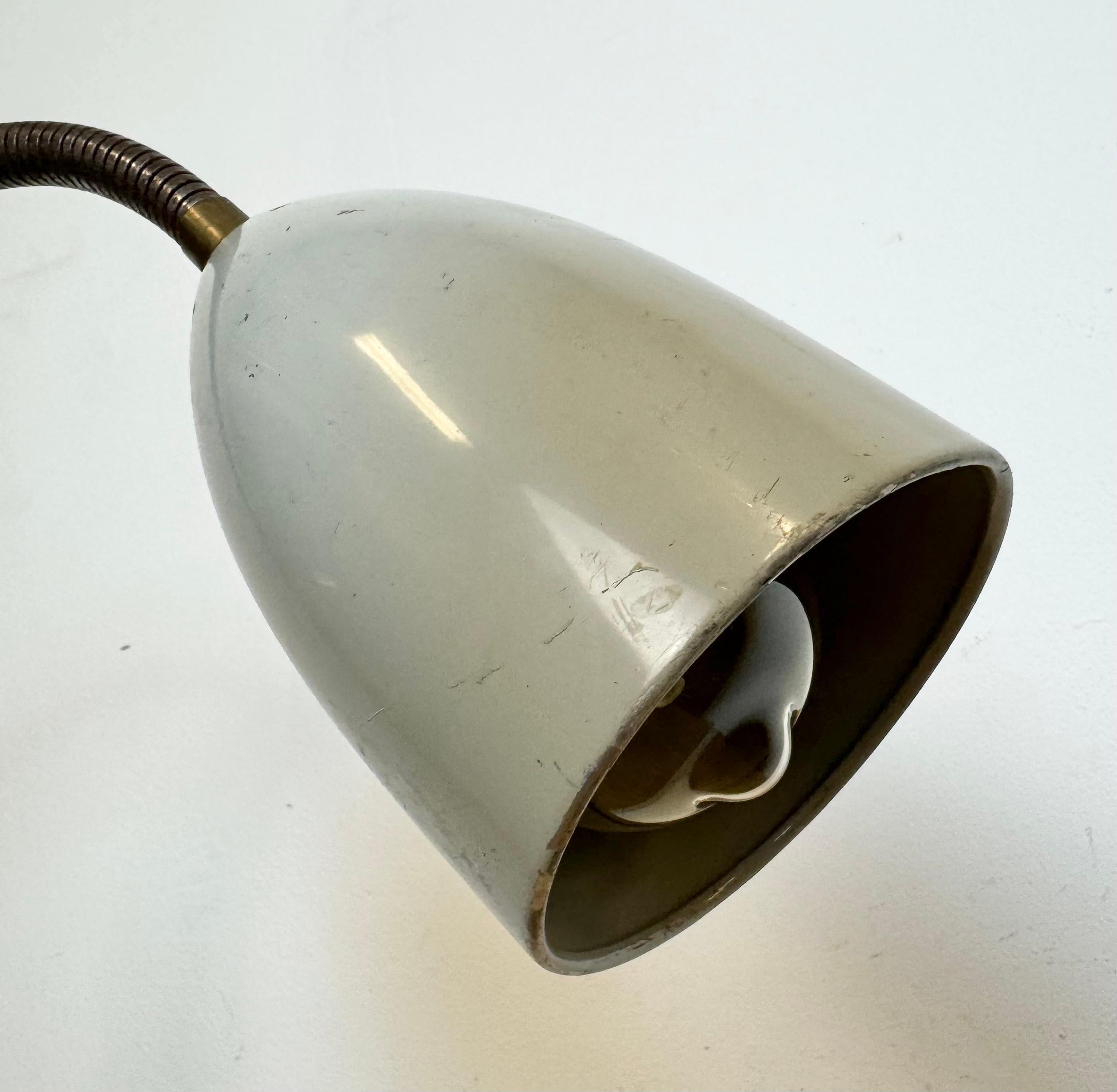 Graue industrielle Schwanenhals-Tischlampe aus Philips, 1960er Jahre im Angebot 5