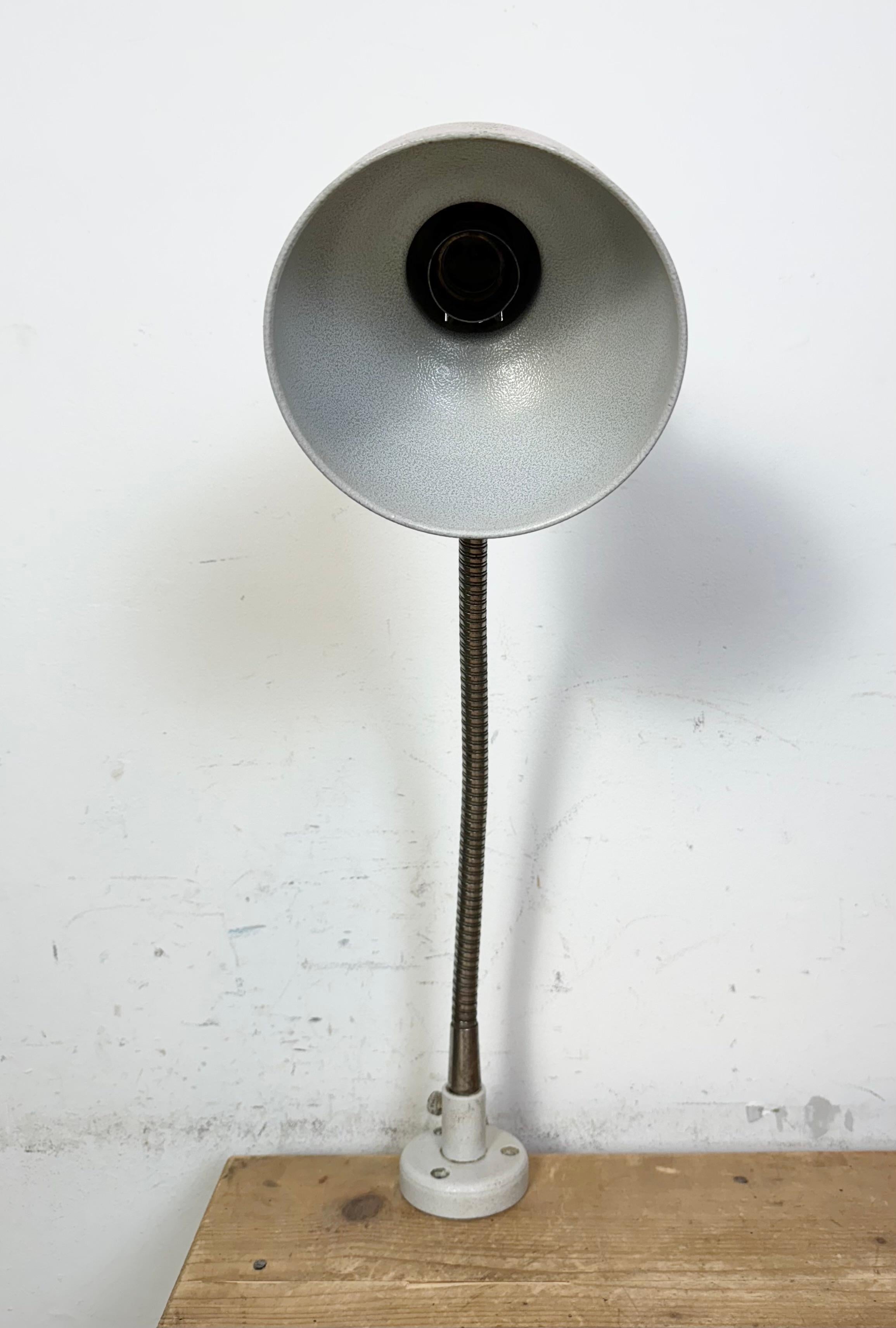 Industrielle Werkstatt-Tischlampe mit Gooseneck in Grau, 1960er Jahre im Angebot 11