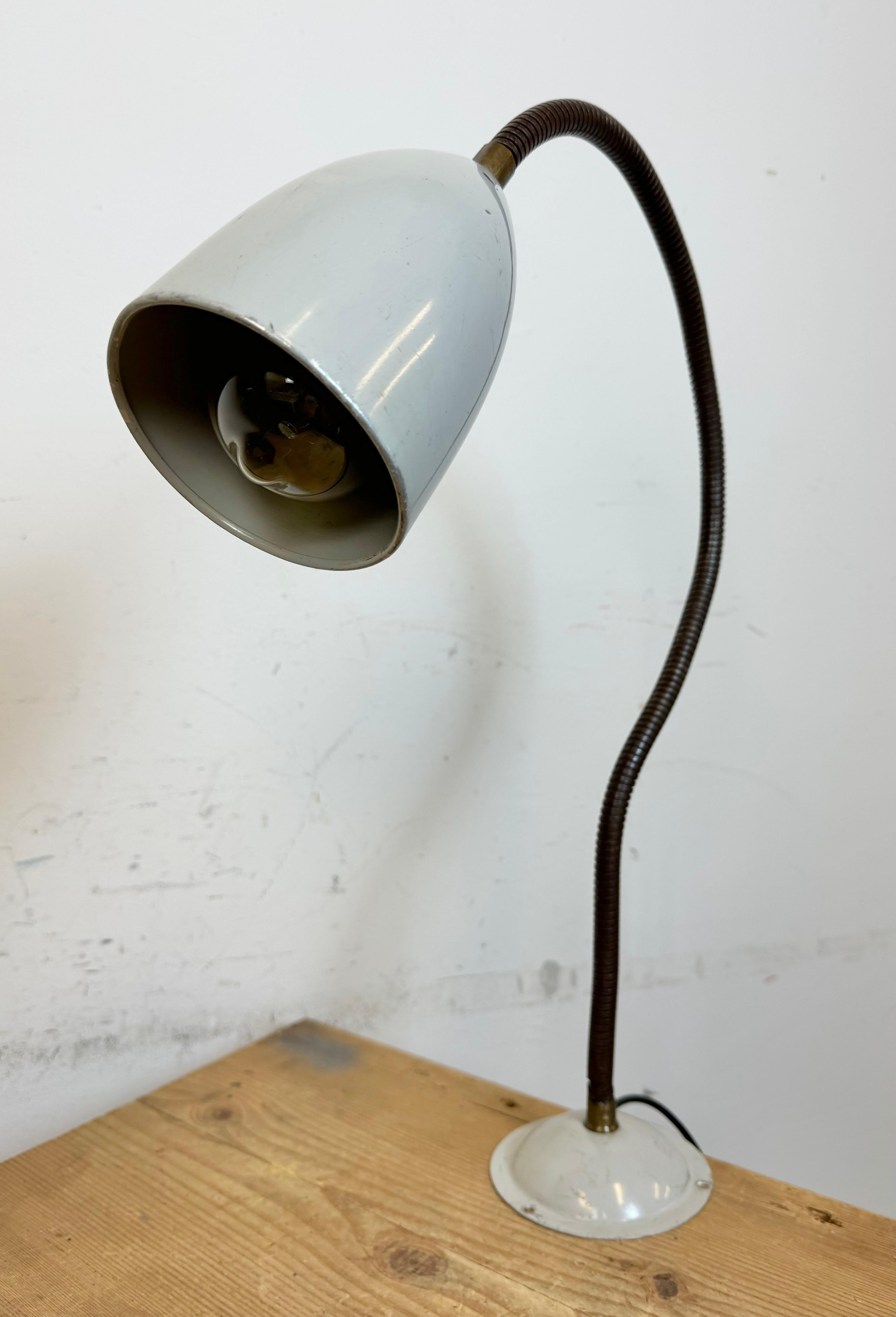Graue industrielle Schwanenhals-Tischlampe aus Philips, 1960er Jahre im Angebot 1