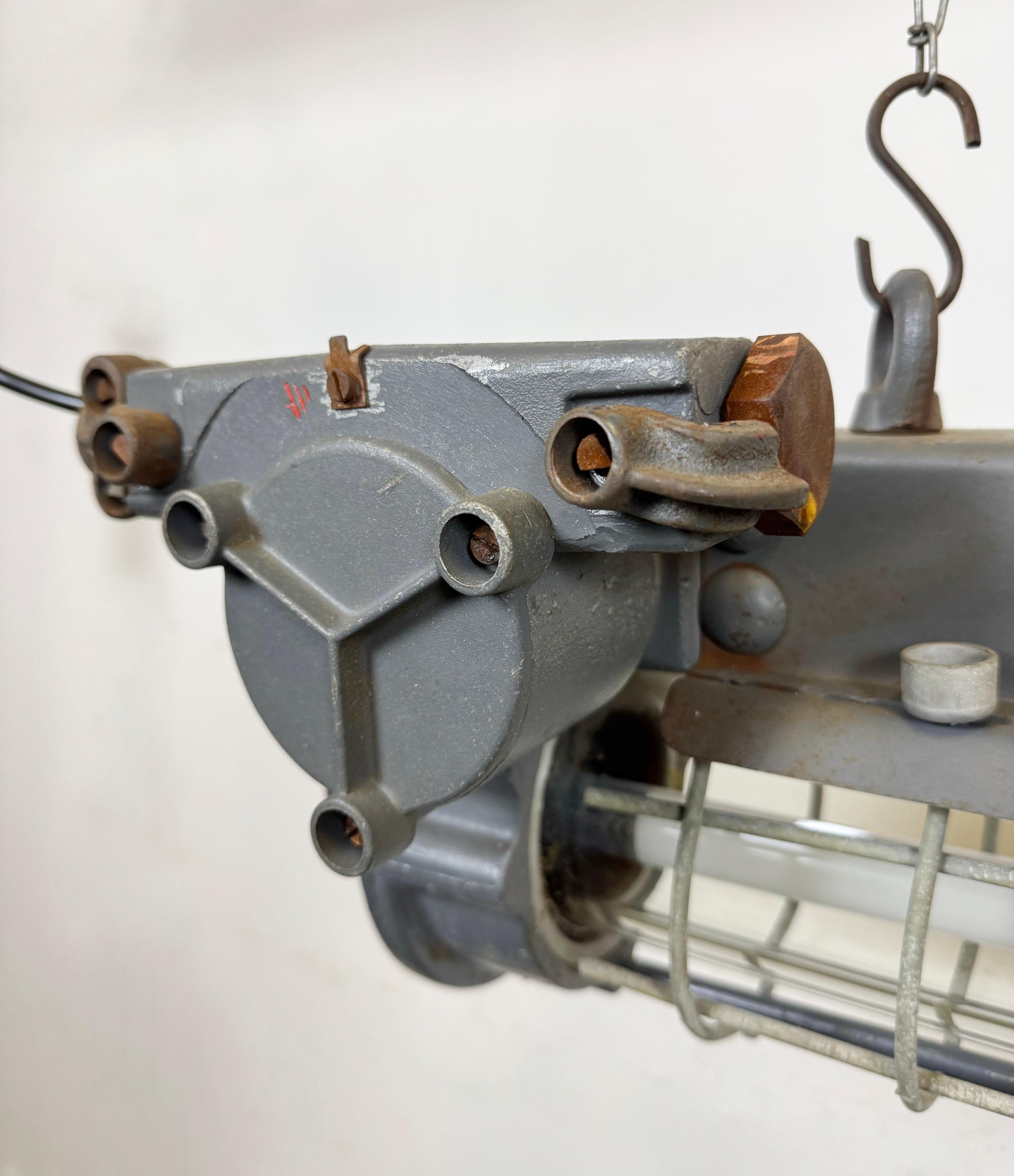 Grey Industrial Hanging Tube Light from Elektrosvit, 1970s For Sale 3