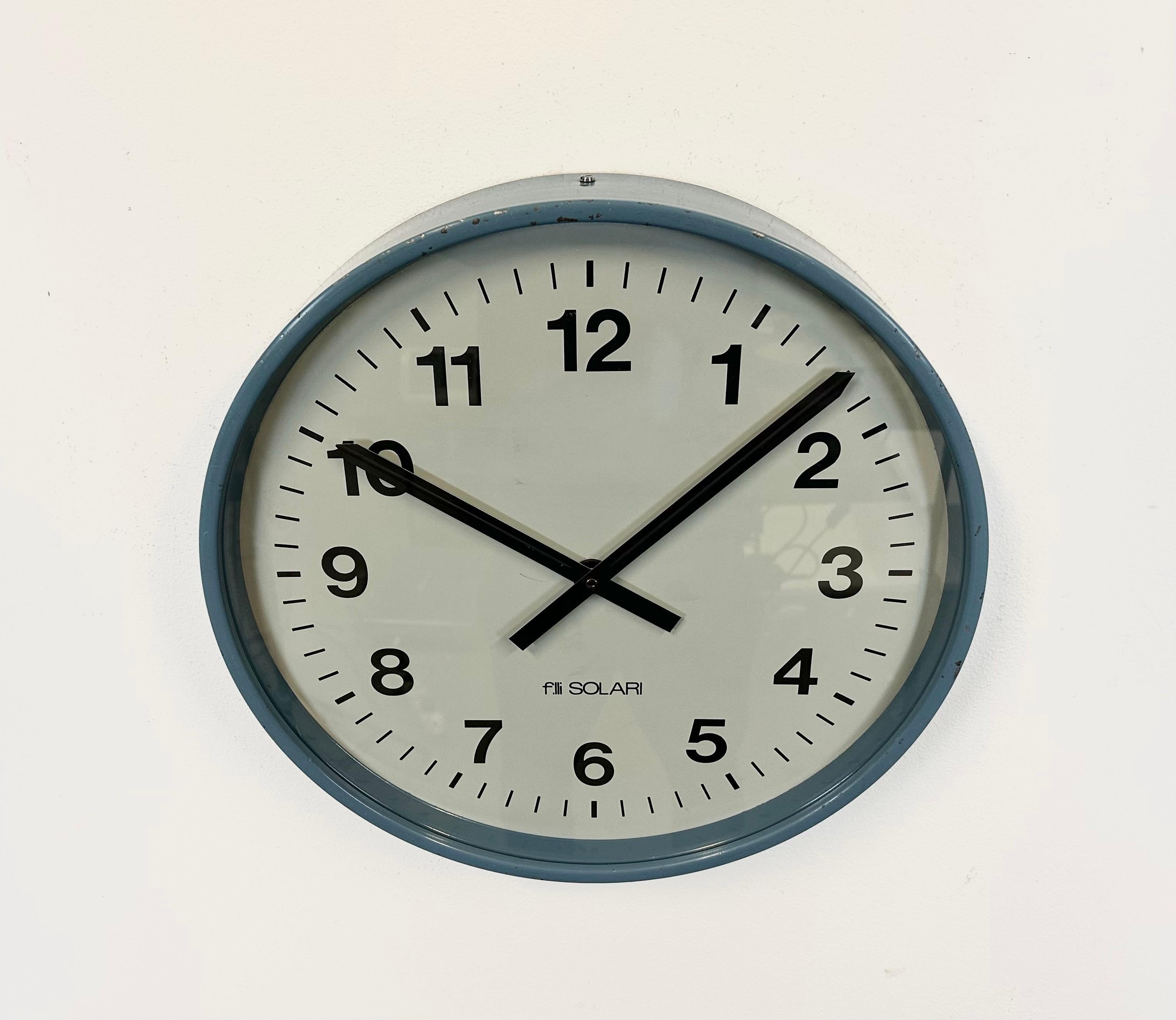 italy wall clock